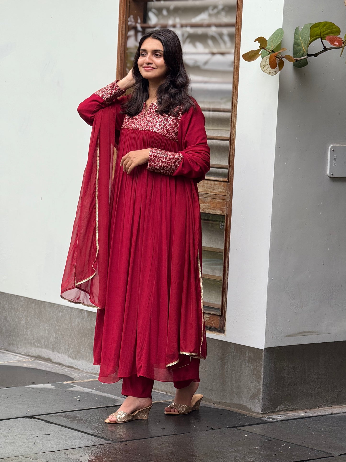 ZU25X169- REDISH GEORGETTE