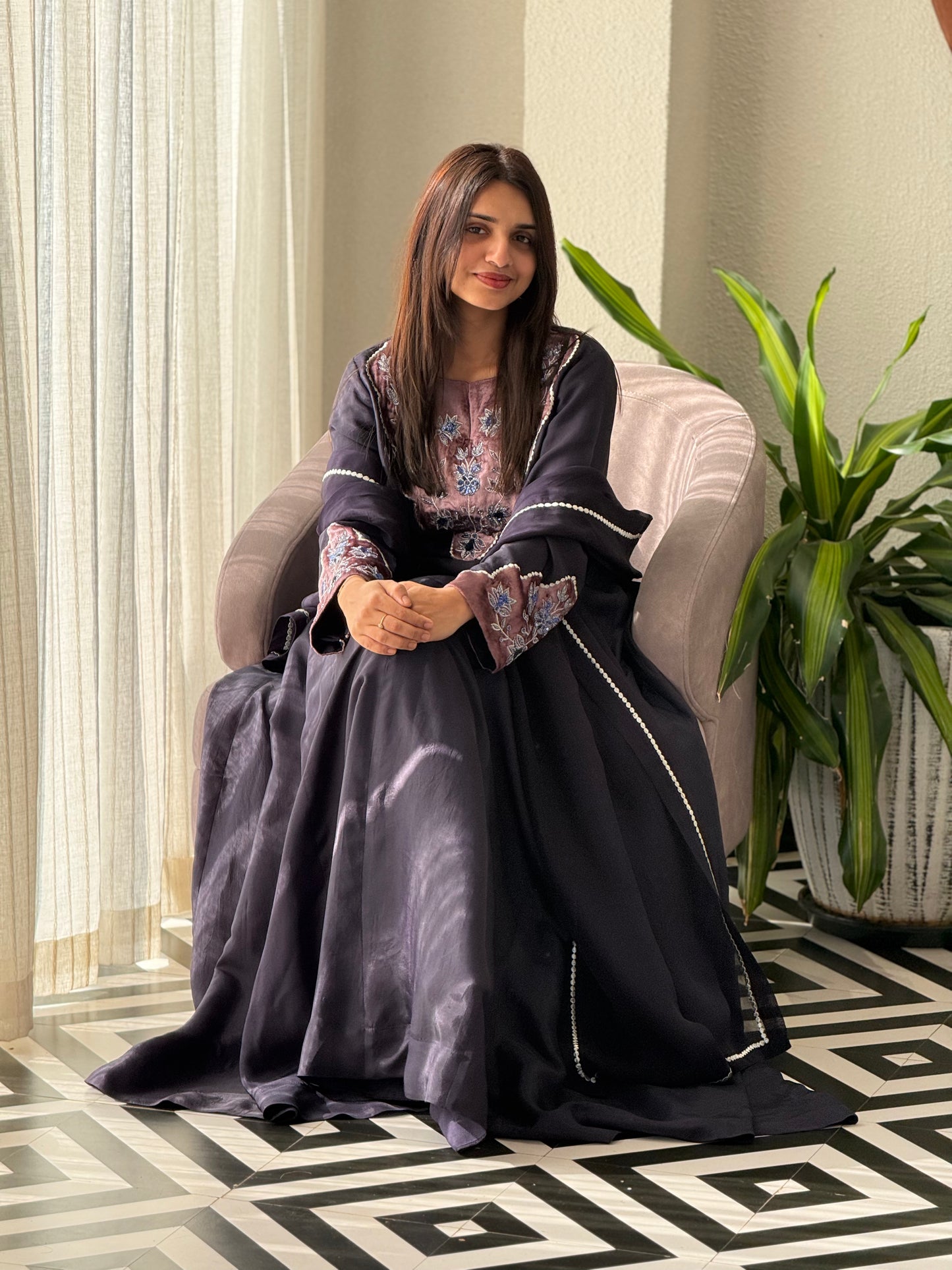 ZU25X450-FESTIVE GOWN