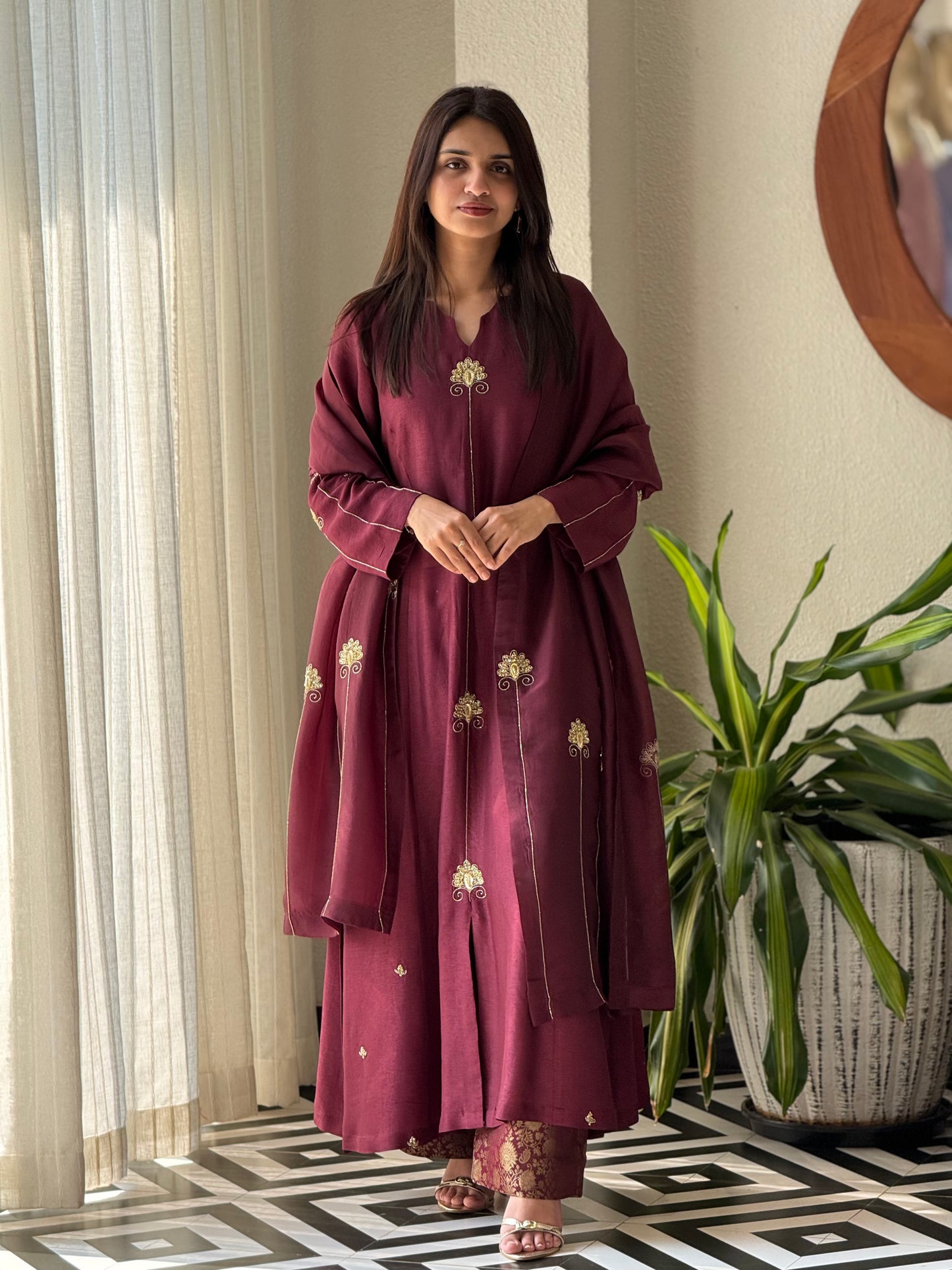 ZU25X449-FESTIVE BURGANDY PANEL