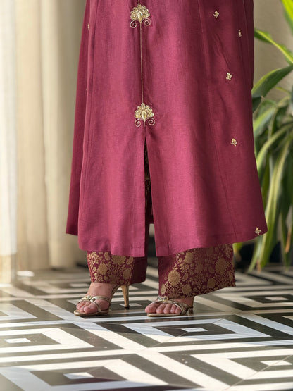 ZU25X449-FESTIVE BURGANDY PANEL