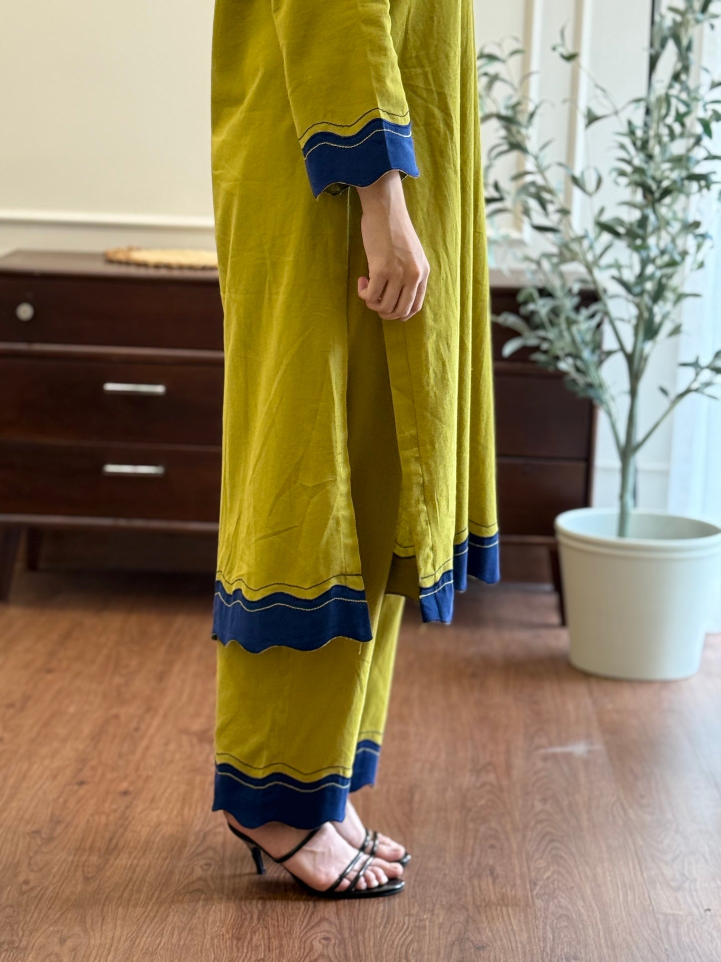 ZU25X320-FLEX NEON BLUE