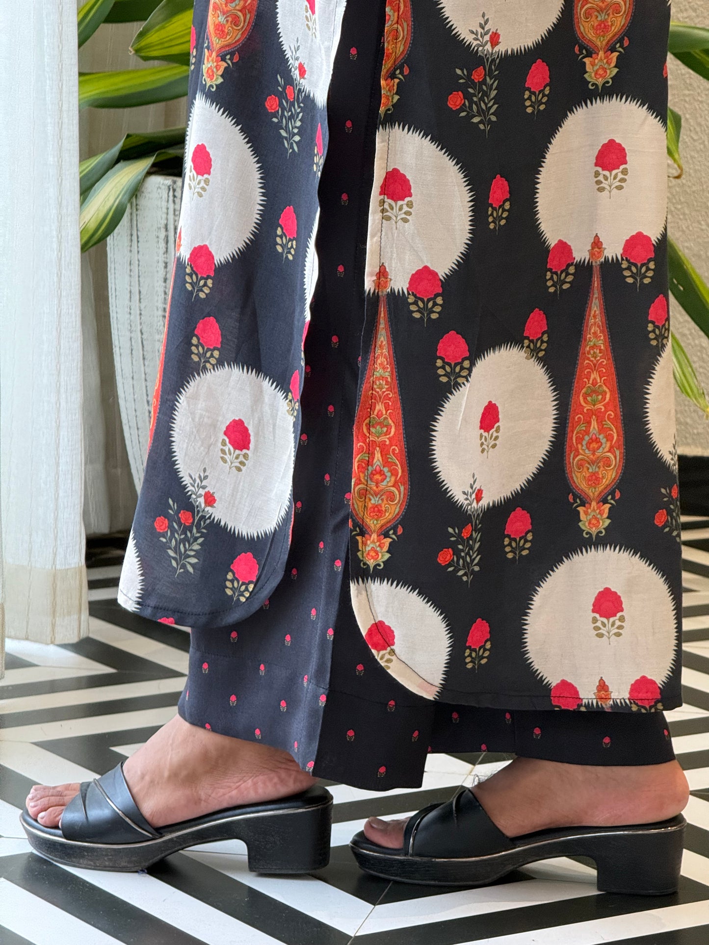 ZU25X354-MUSLIN SILK PRINTED