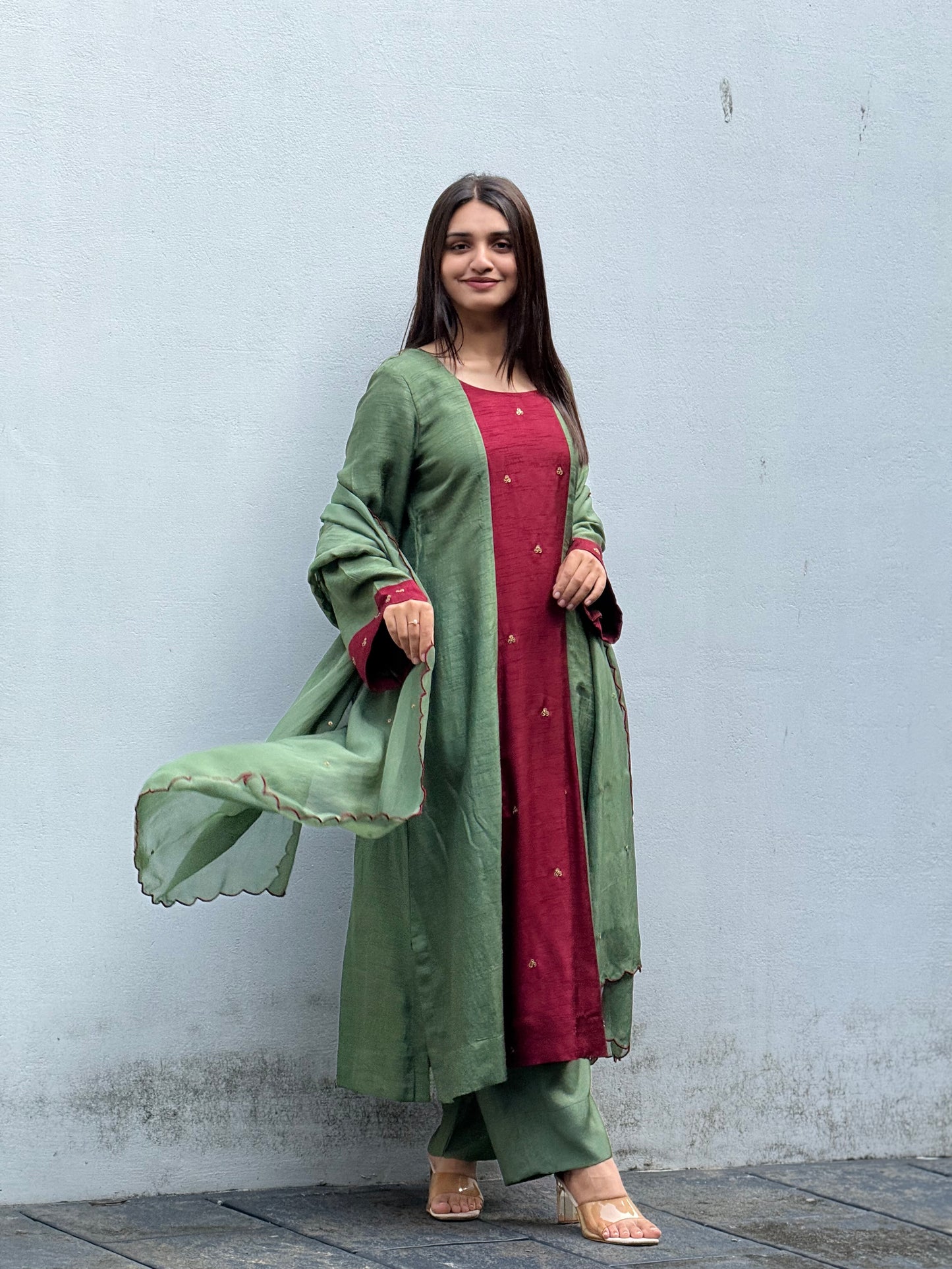 ZU25X261- OLIVE 3PANEL HW