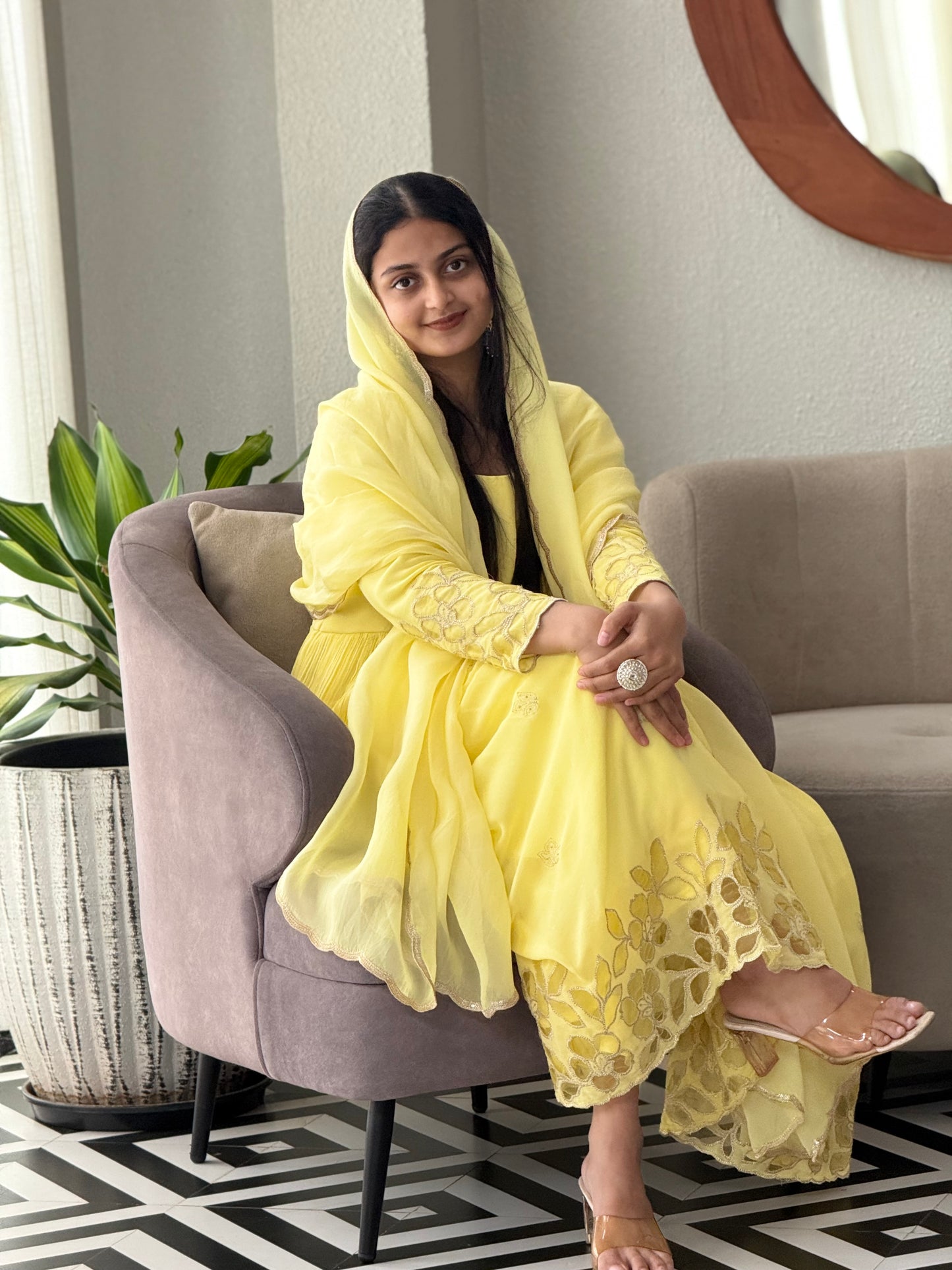 ZU25X282- PALE GEORGETTE