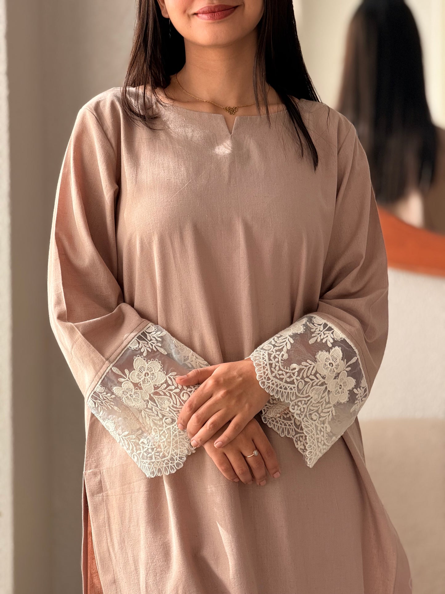 ZU25X211- FLEX LACE DETAILED