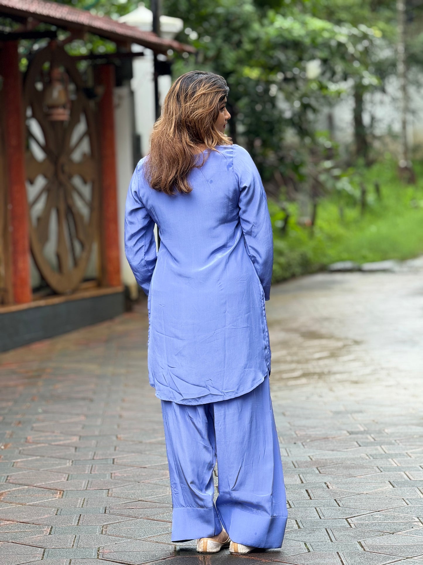 ZU25X207- FARSHI BLUE