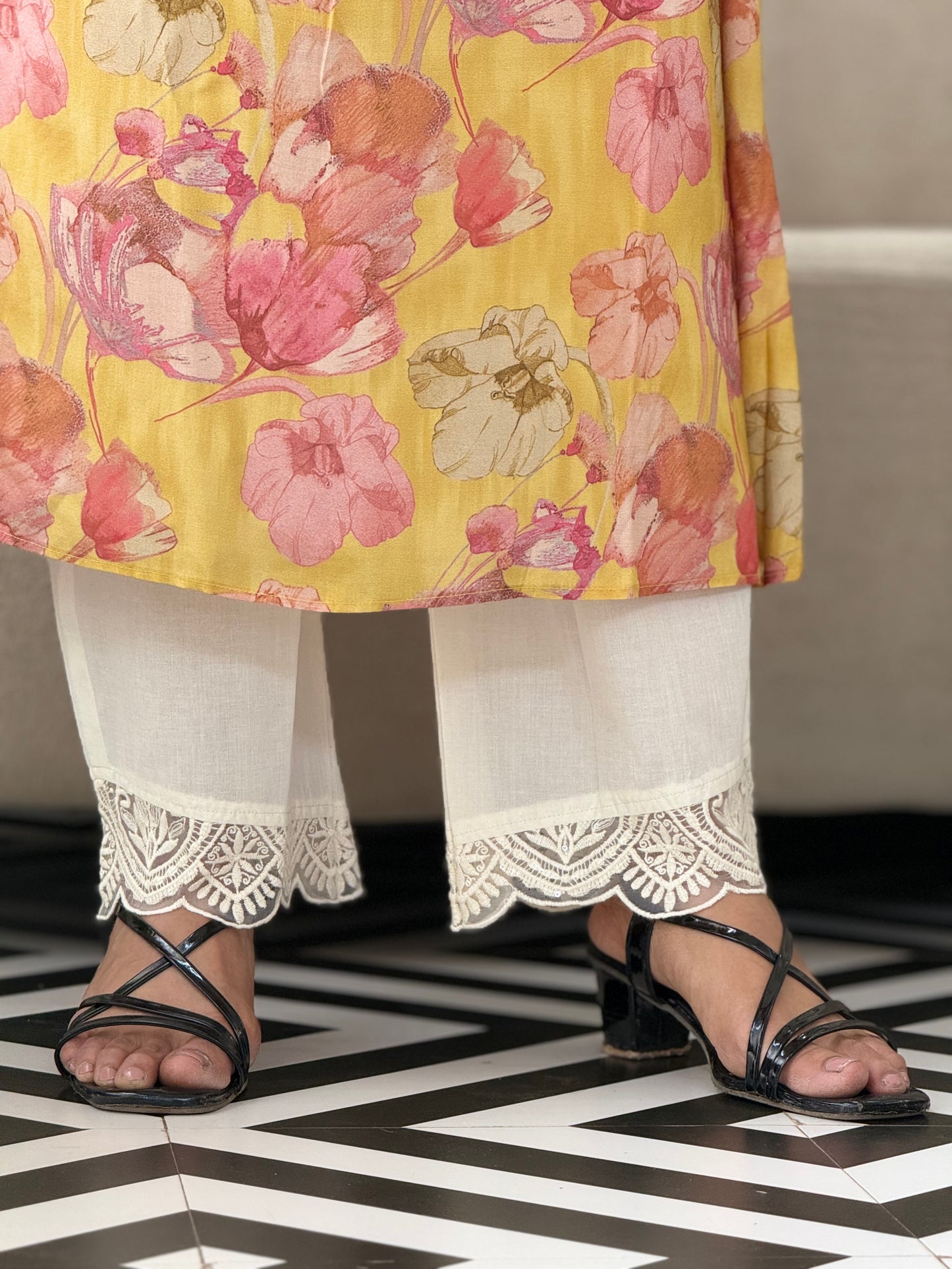 ZU25X327-CRAPE SILK PRINTED