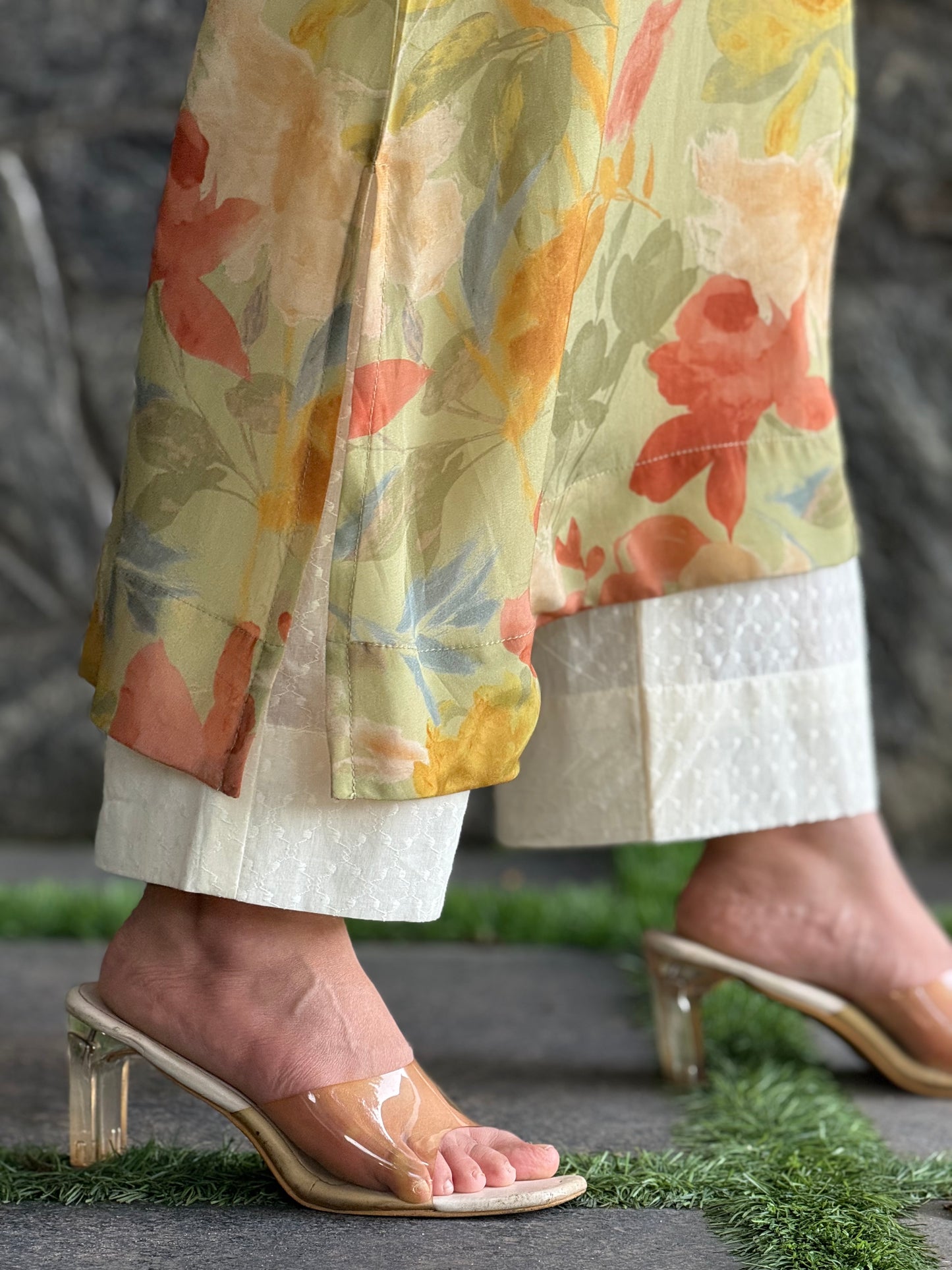 ZU25X251-CRAPE SILK PRINTED