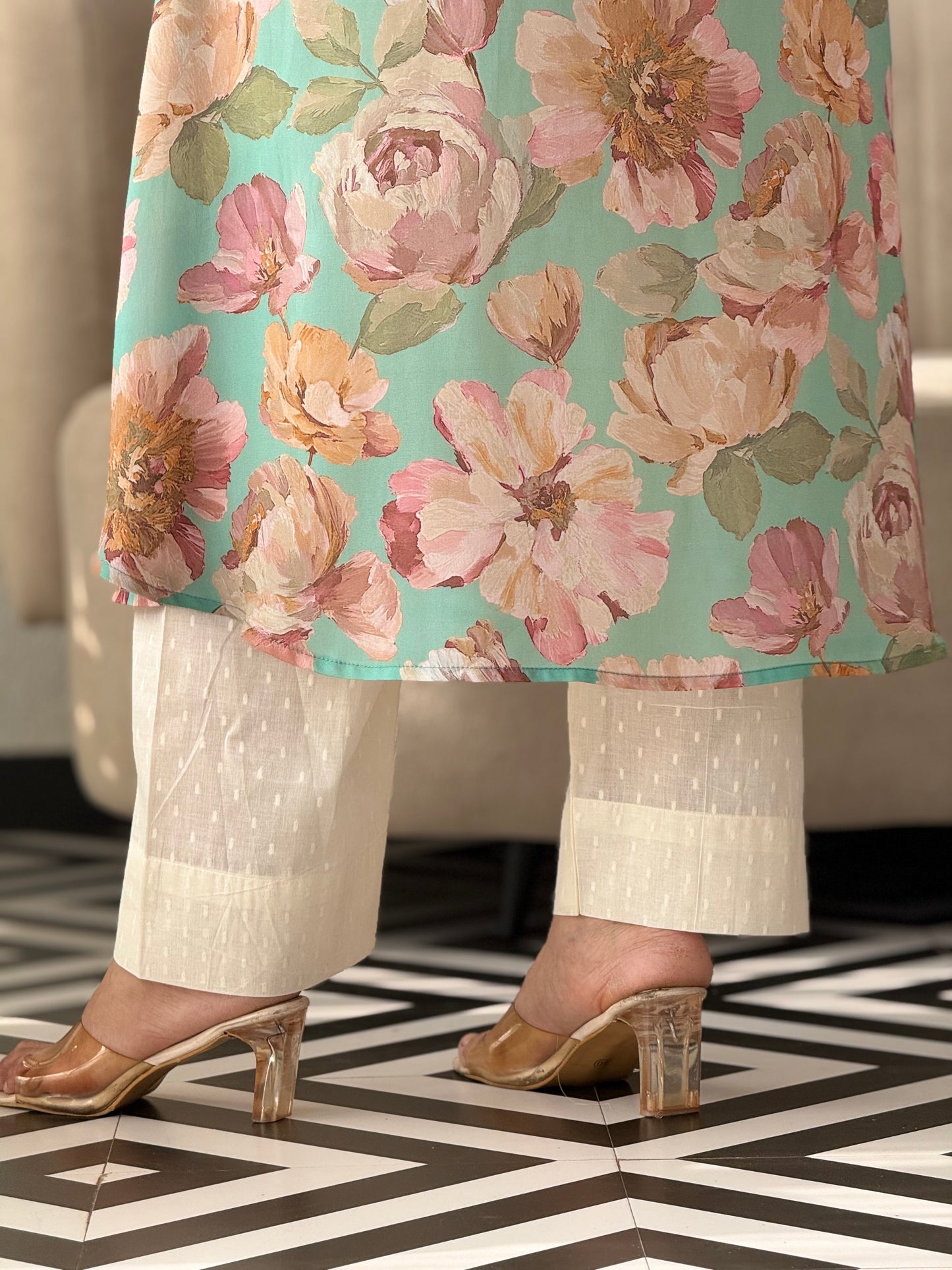 ZU25X304-CRAPE SILK PRINTED