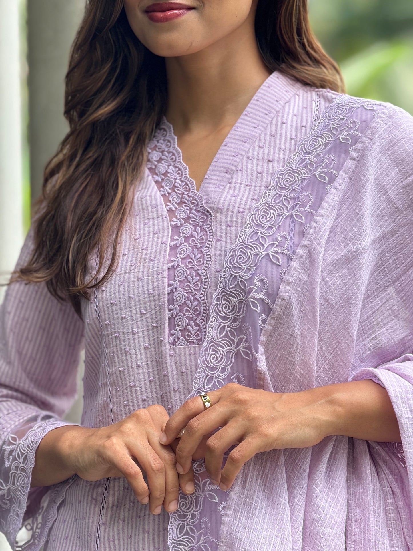 ZU25X219- LACE LAVENDER