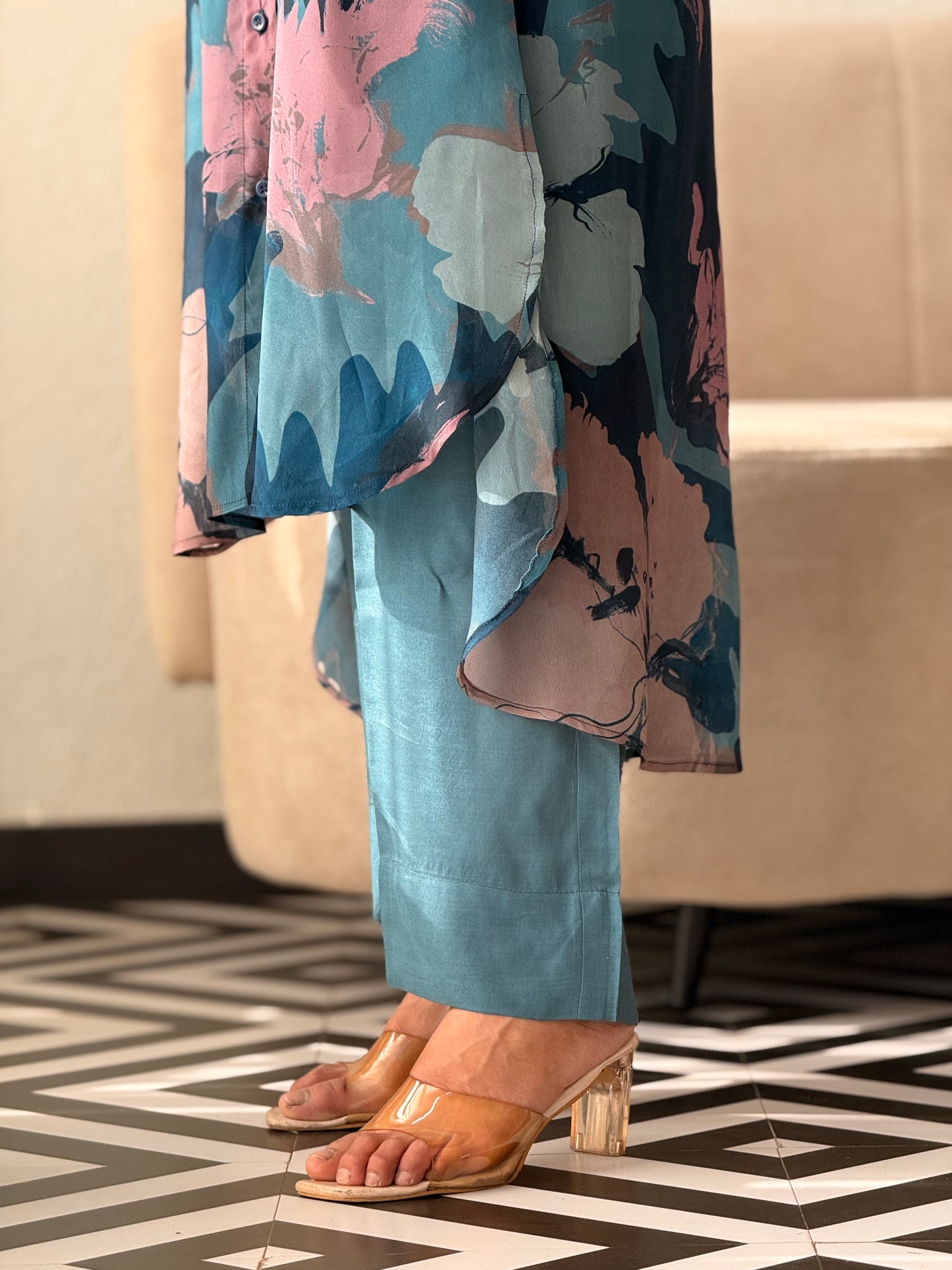 ZU25X300-CRAPE SILK PRINTED