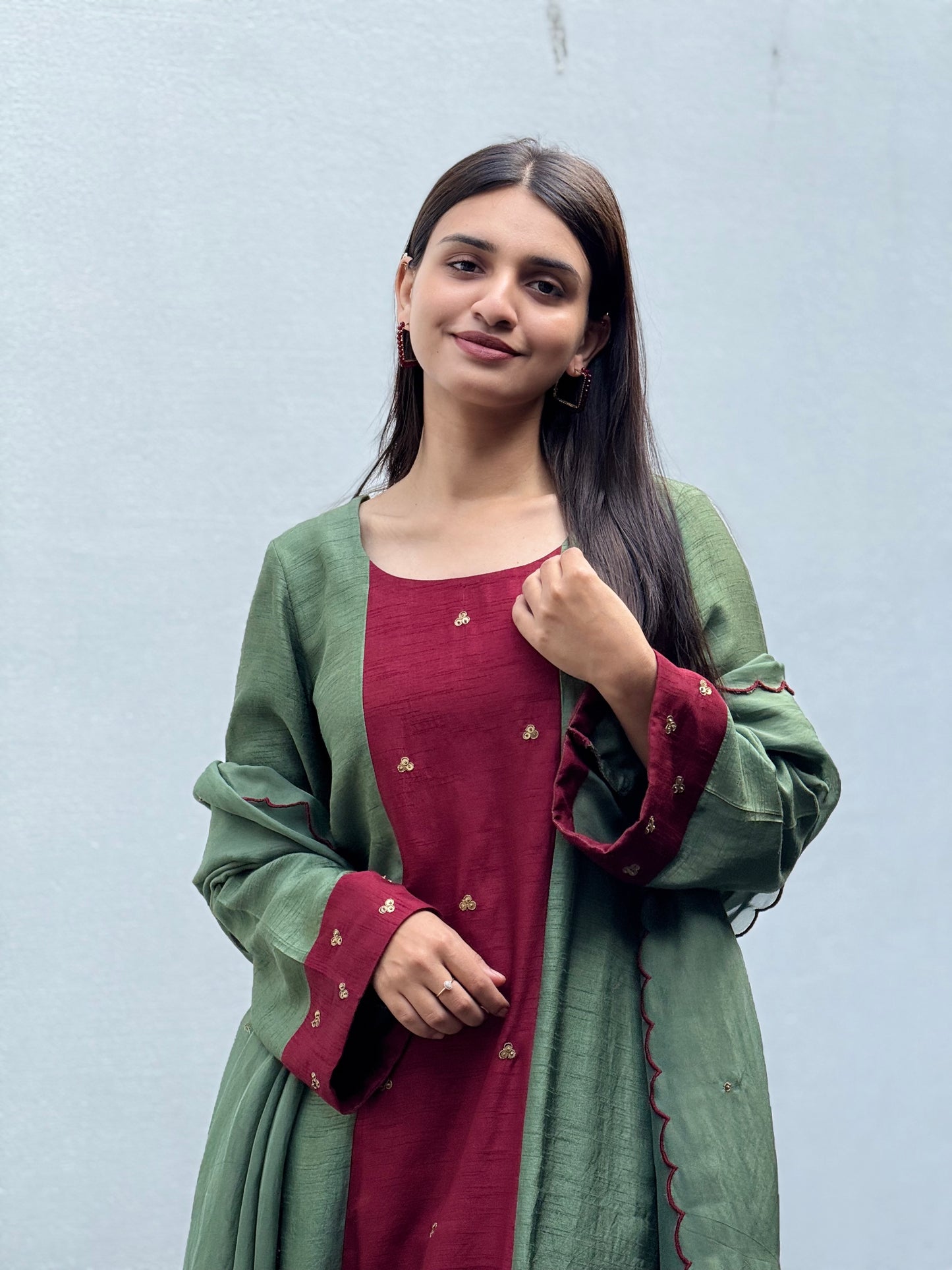 ZU25X261- OLIVE 3PANEL HW