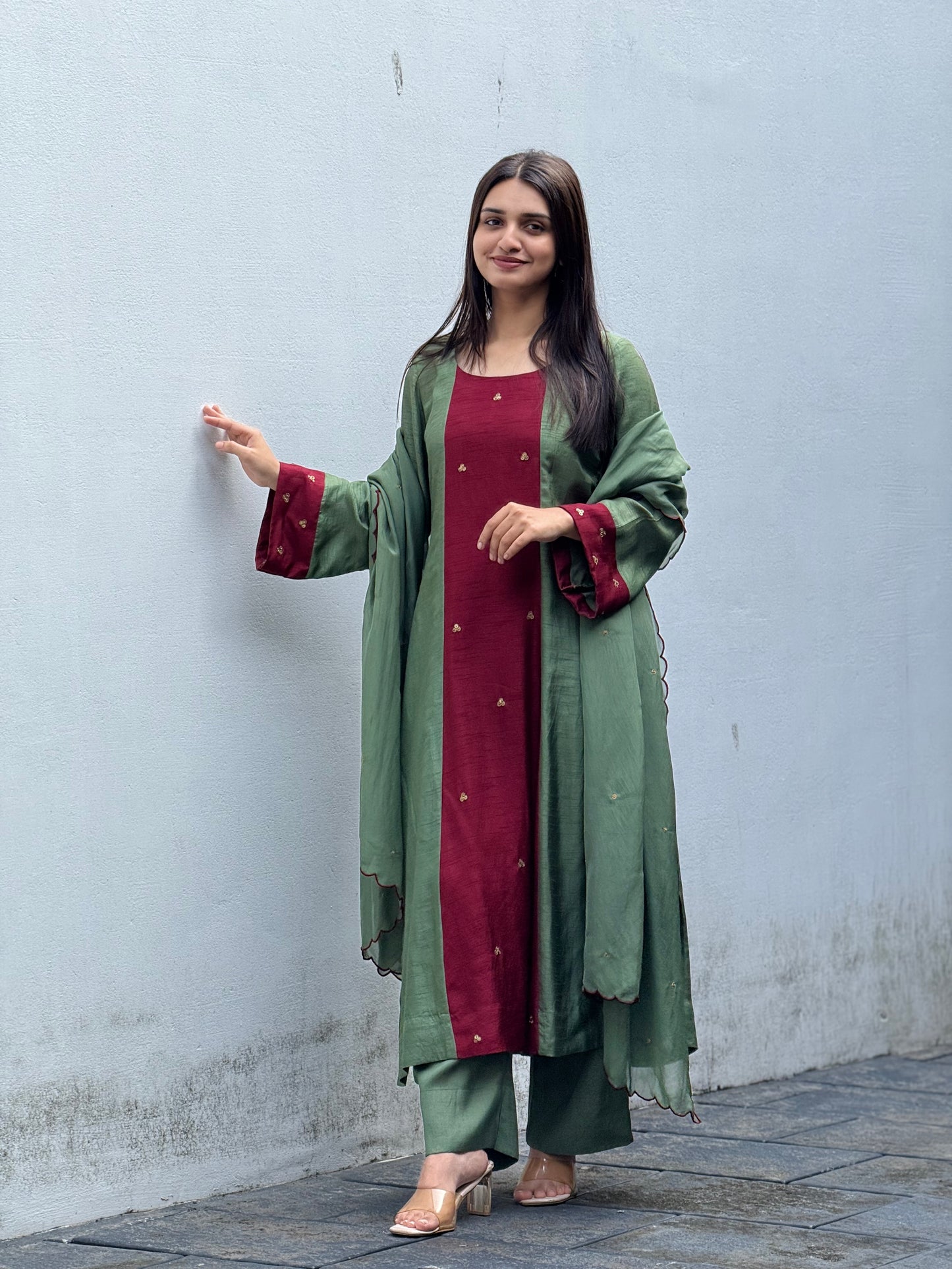 ZU25X261- OLIVE 3PANEL HW