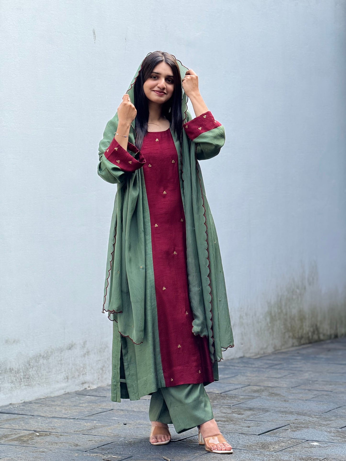 ZU25X261- OLIVE 3PANEL HW