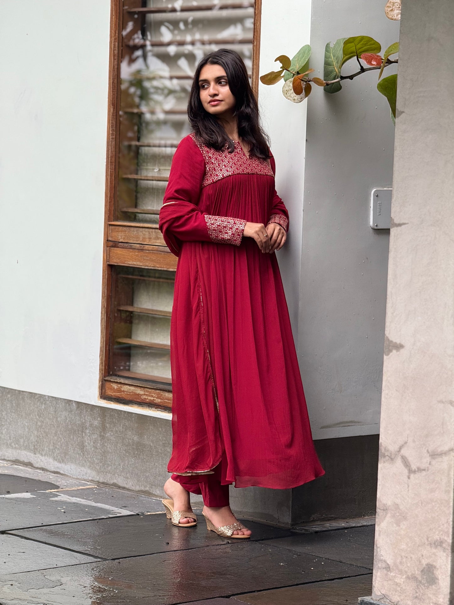 ZU25X169- REDISH GEORGETTE