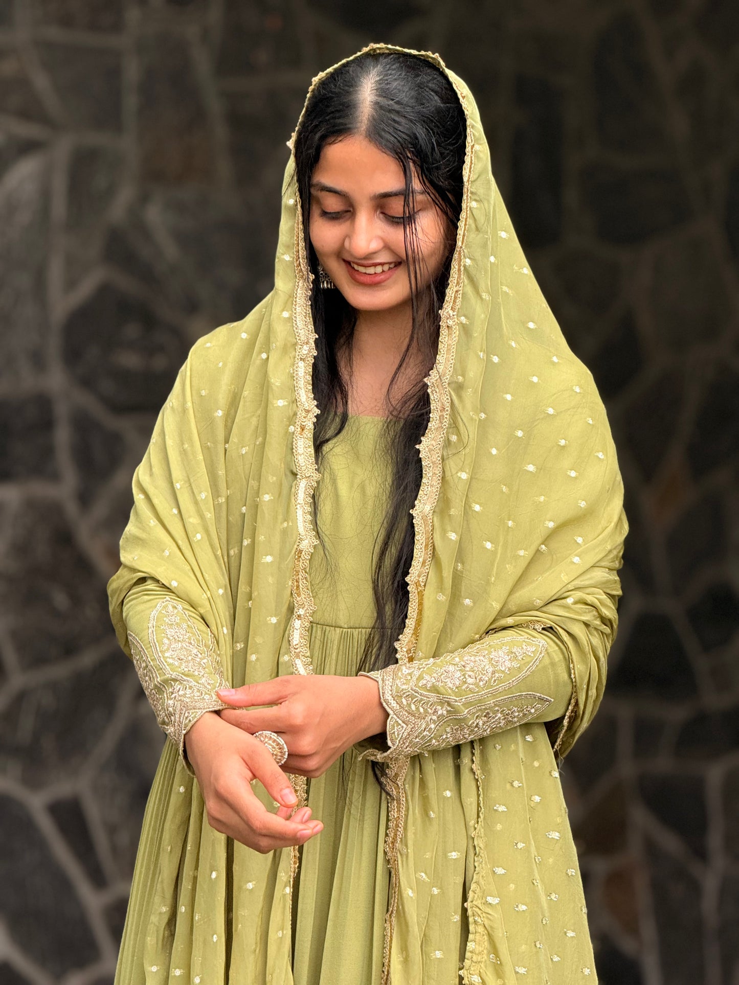ZU25X281- OLIVE GEORGETTE