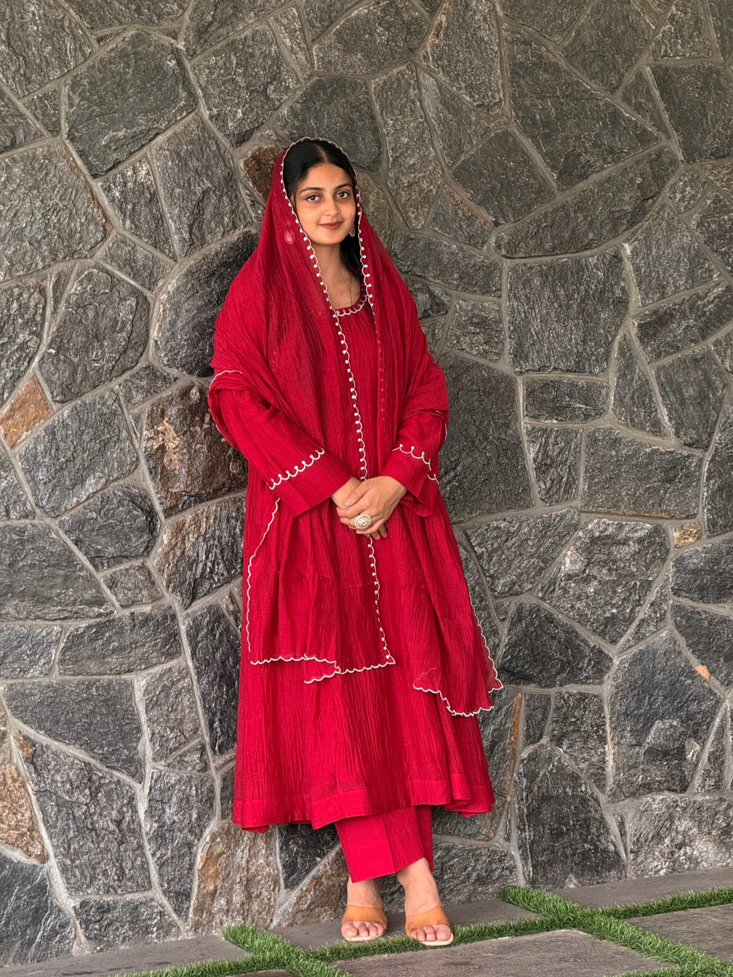 ZU25X285- CHERRY RED EMB