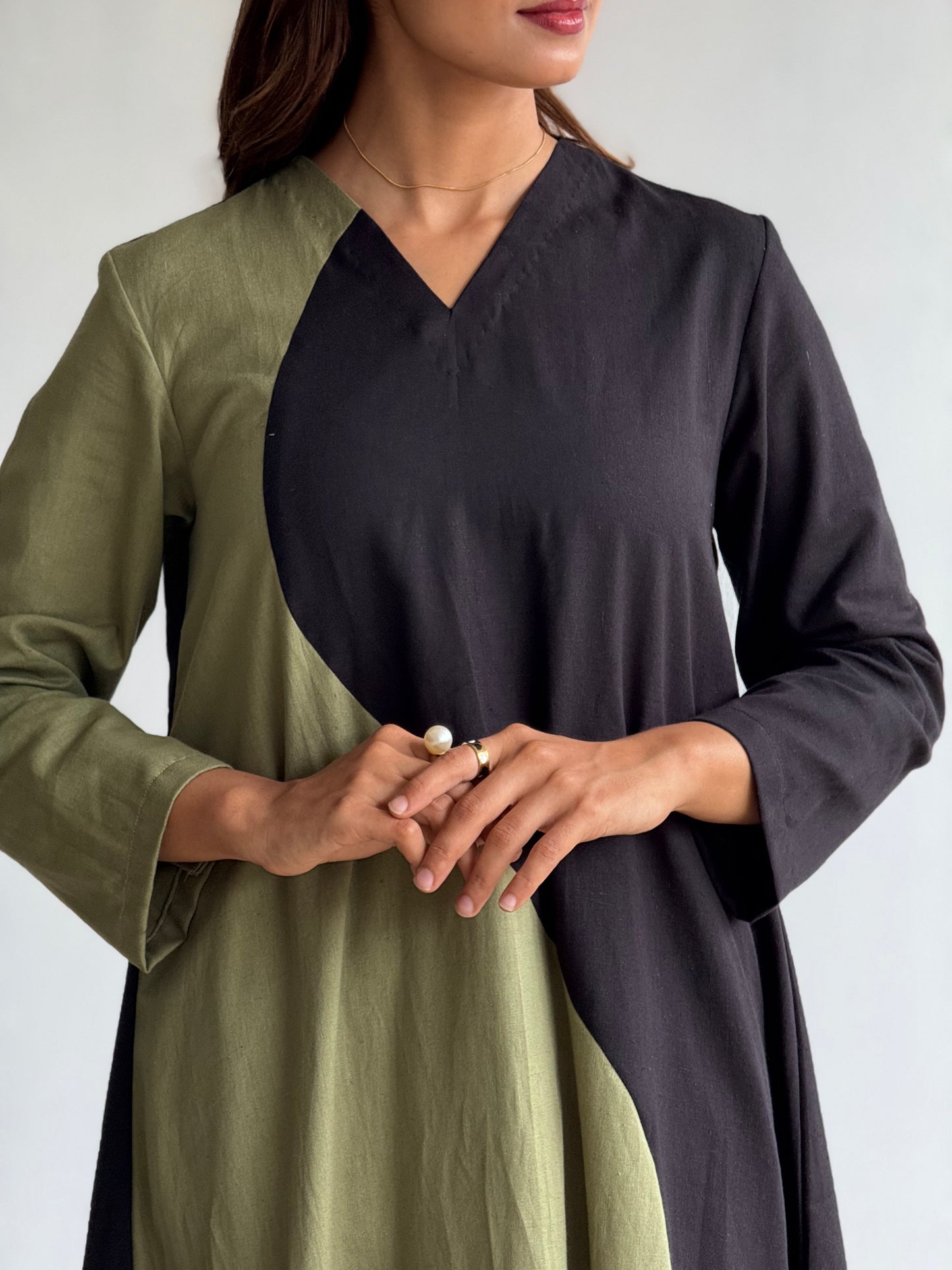 ZU25X217- GREEN BLACK
