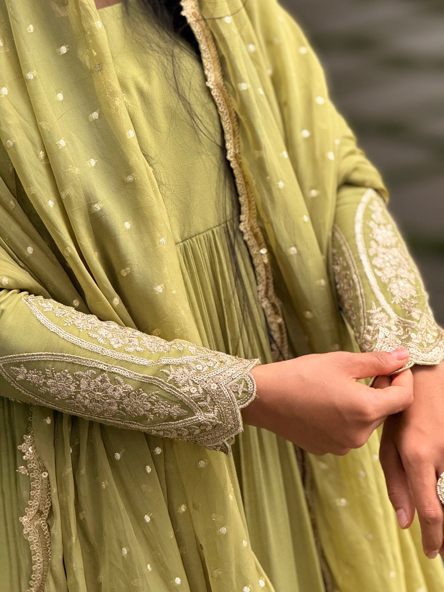 ZU25X281- OLIVE GEORGETTE