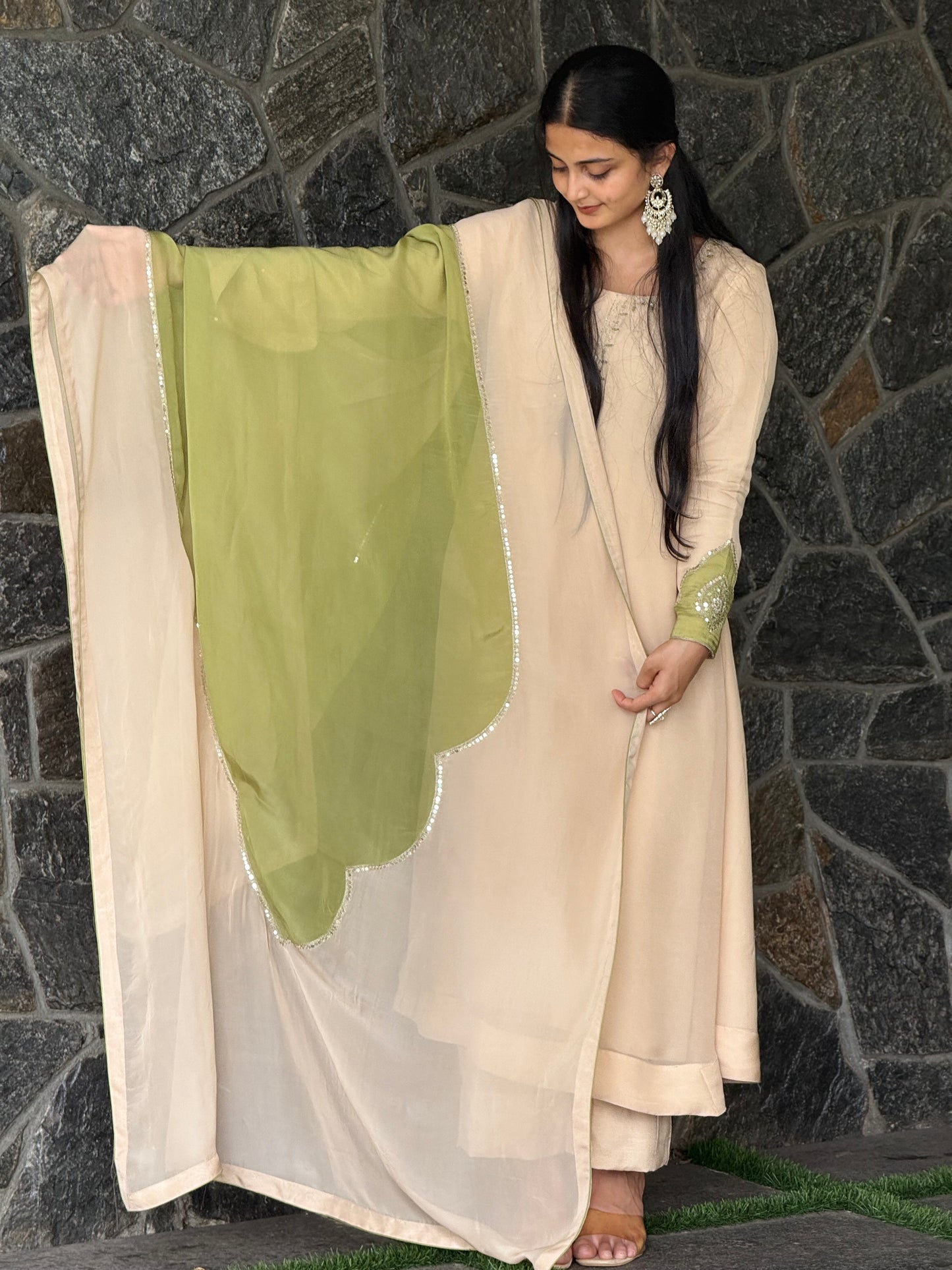 ZU25X286- ORGANZA MUGAL