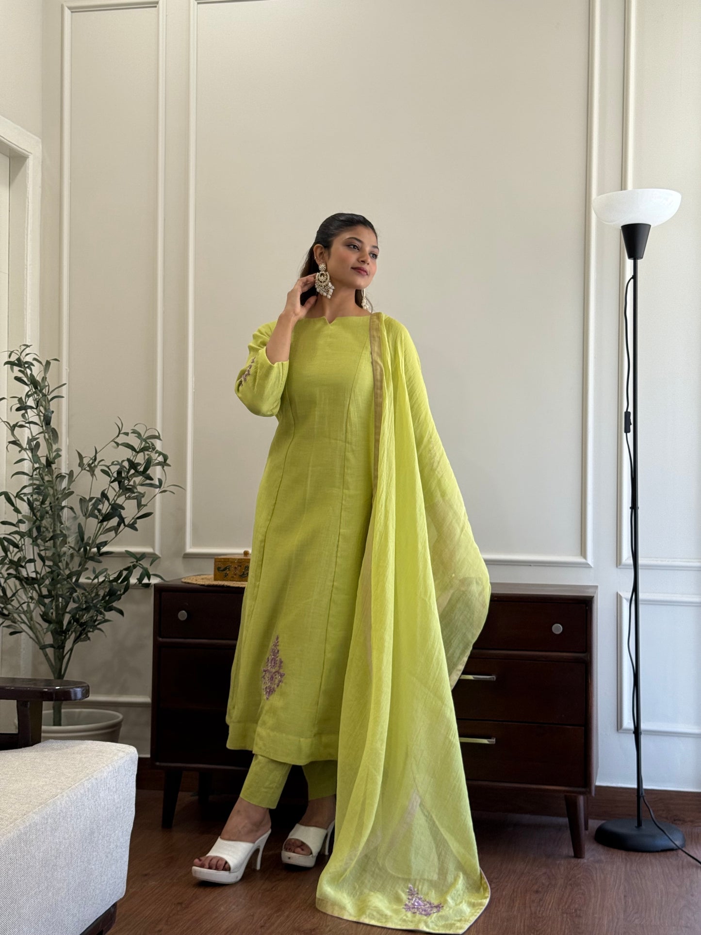 ZU25X231- GREEN CHANDERY