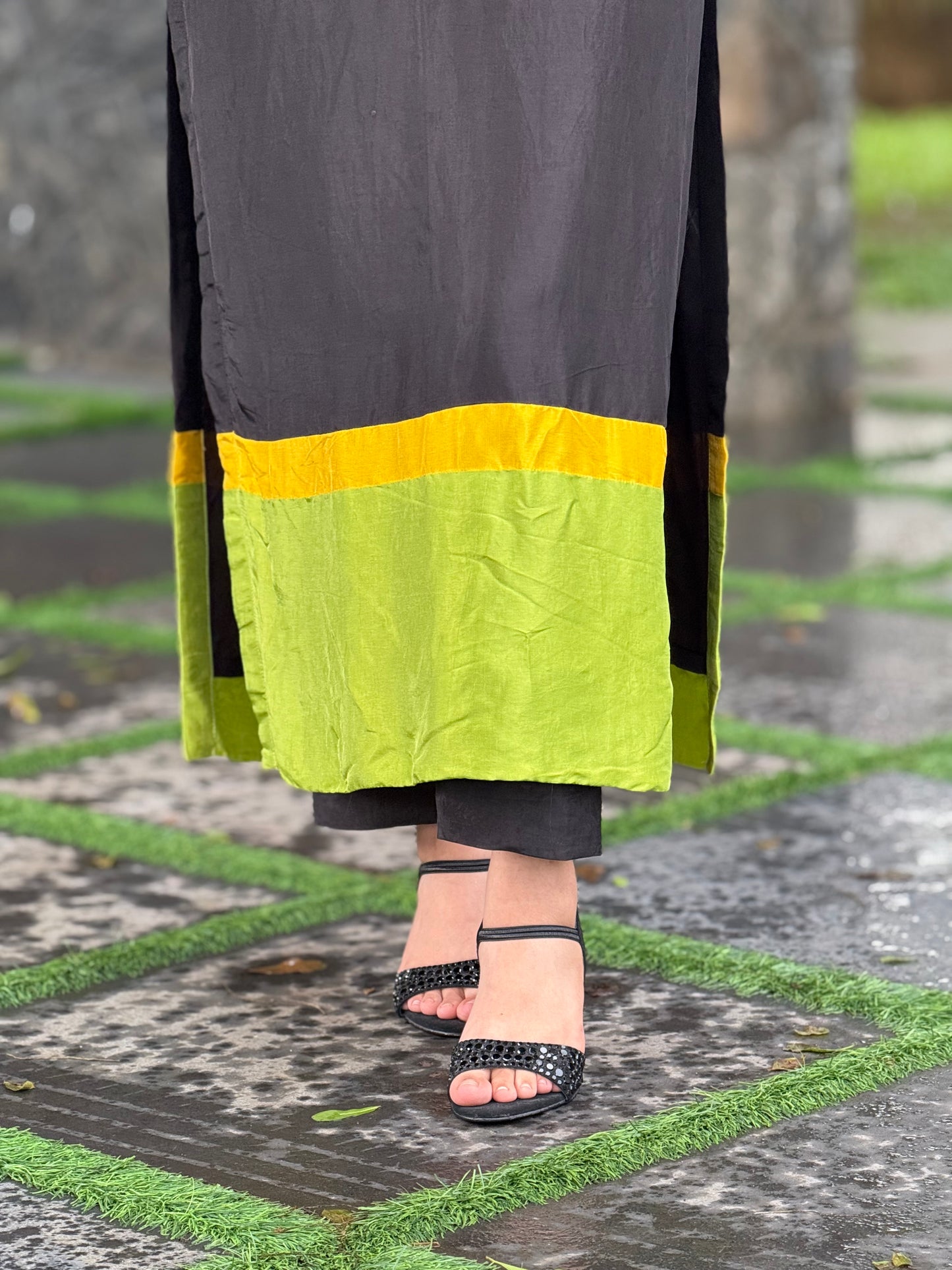 ZU25X212- BLACK YELLOW GREEN