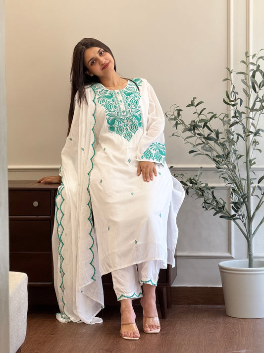 ZU25X009-WHITE EMB