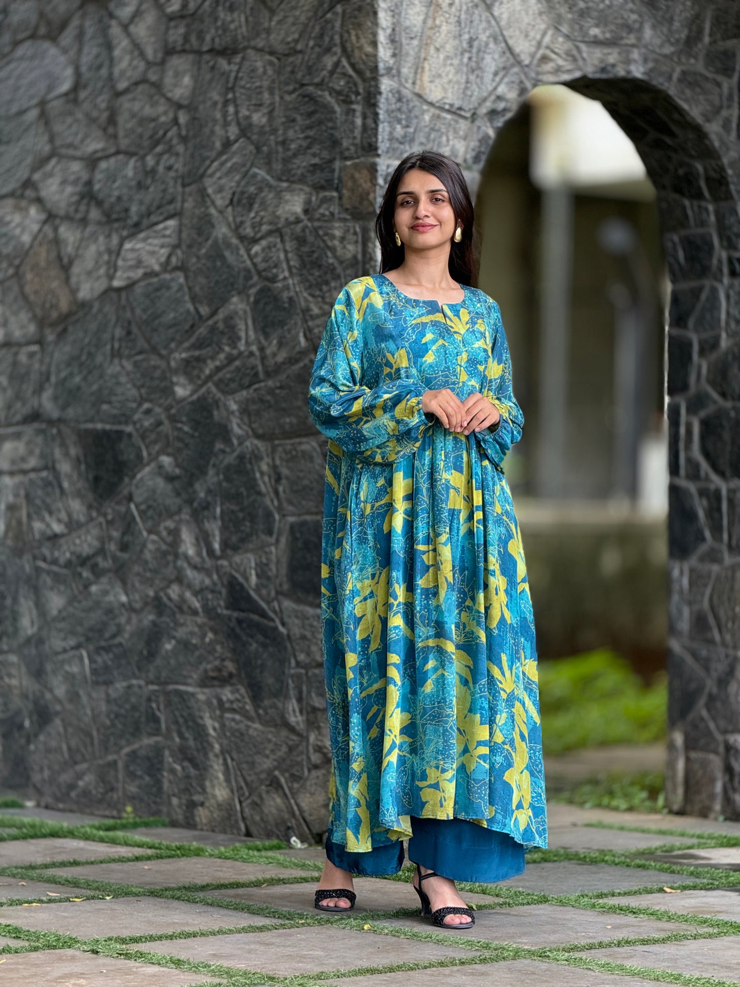 ZU25X406-Crape silk kaftan