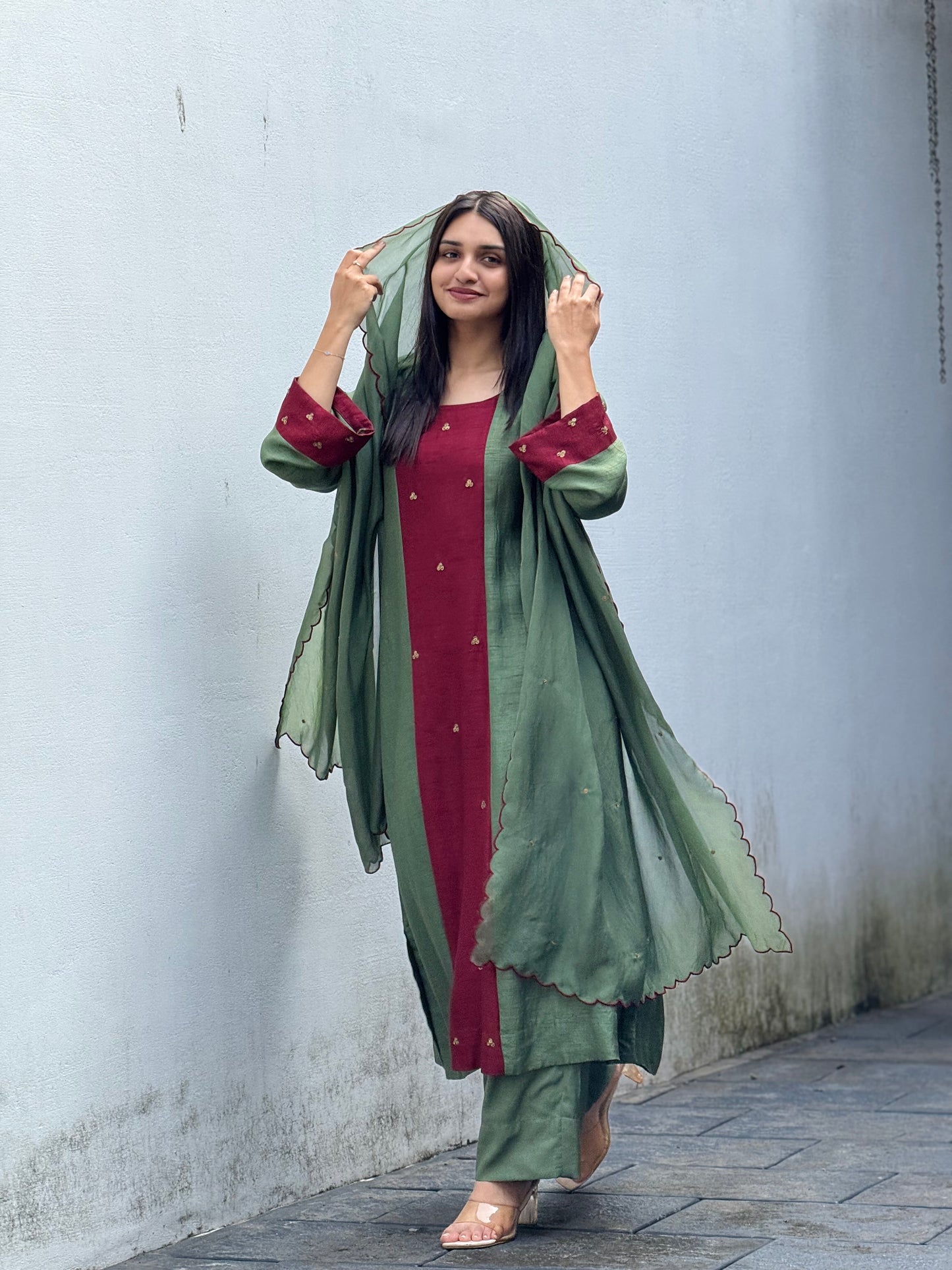 ZU25X261- OLIVE 3PANEL HW