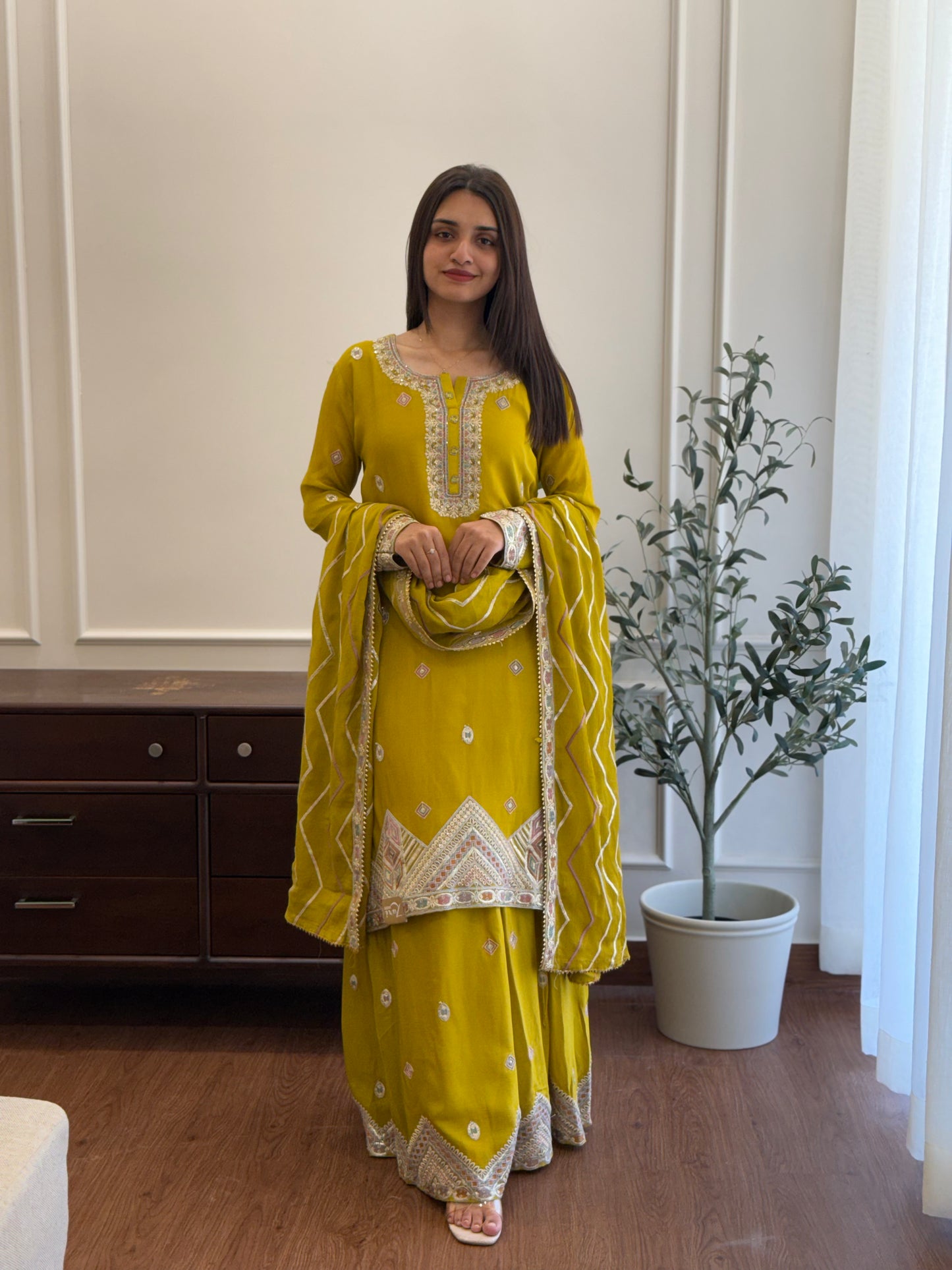 ZU25X009-YELLOW SHARARA