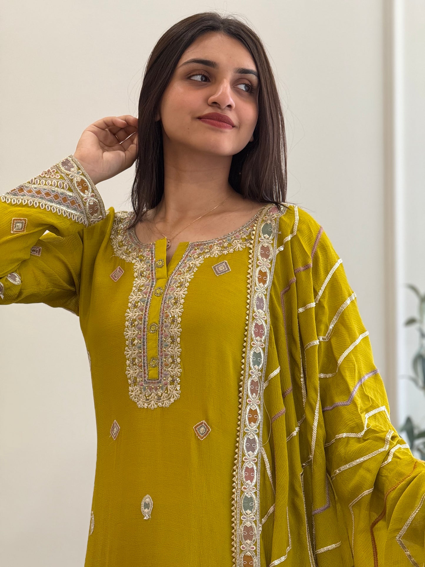 ZU25X009-YELLOW SHARARA