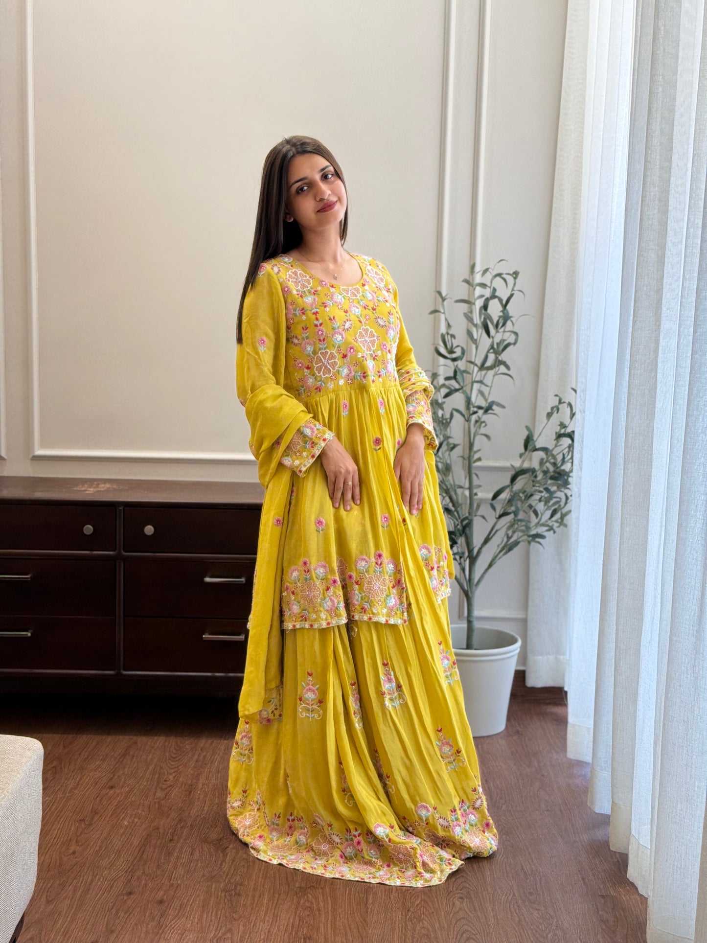 ZU25X009-YELLOW SKIRT