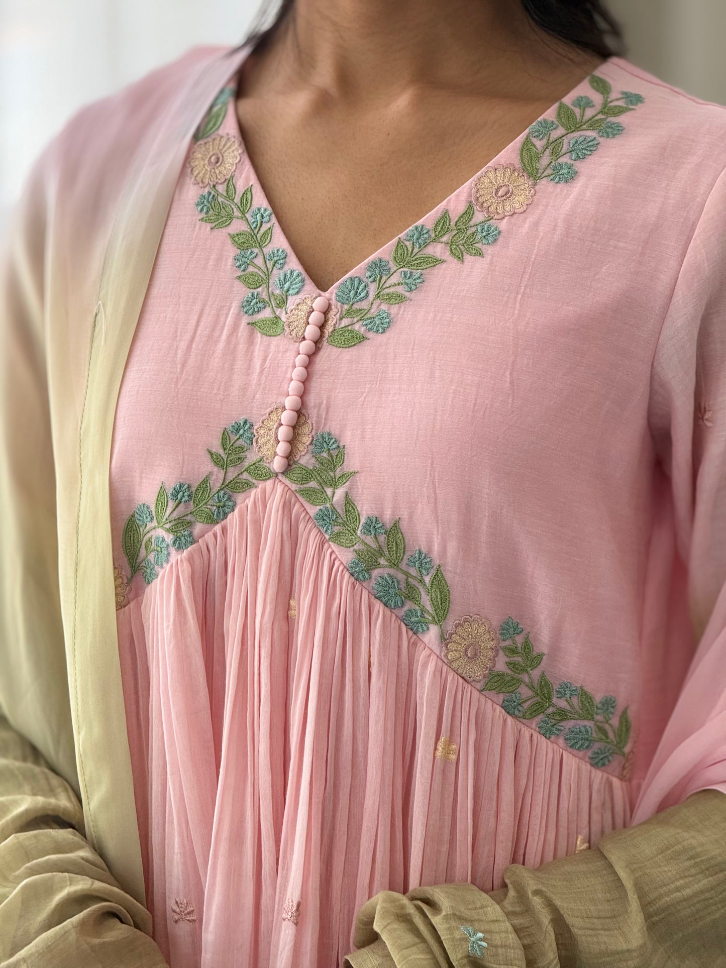 ZU25X429-FESTIVE PINK & GREEN