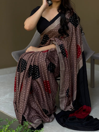 ZR009SAREE-AJRAK MODAL