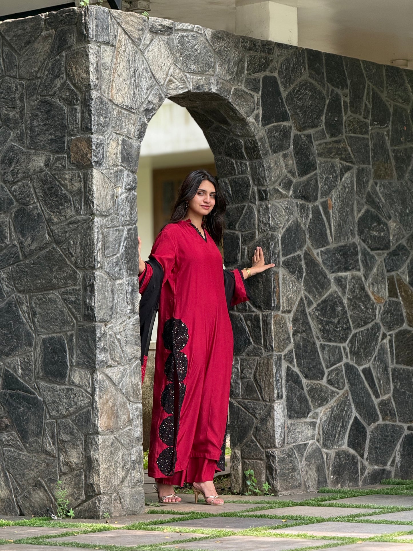 ZU25X444-FESTIVE RED& BLACK