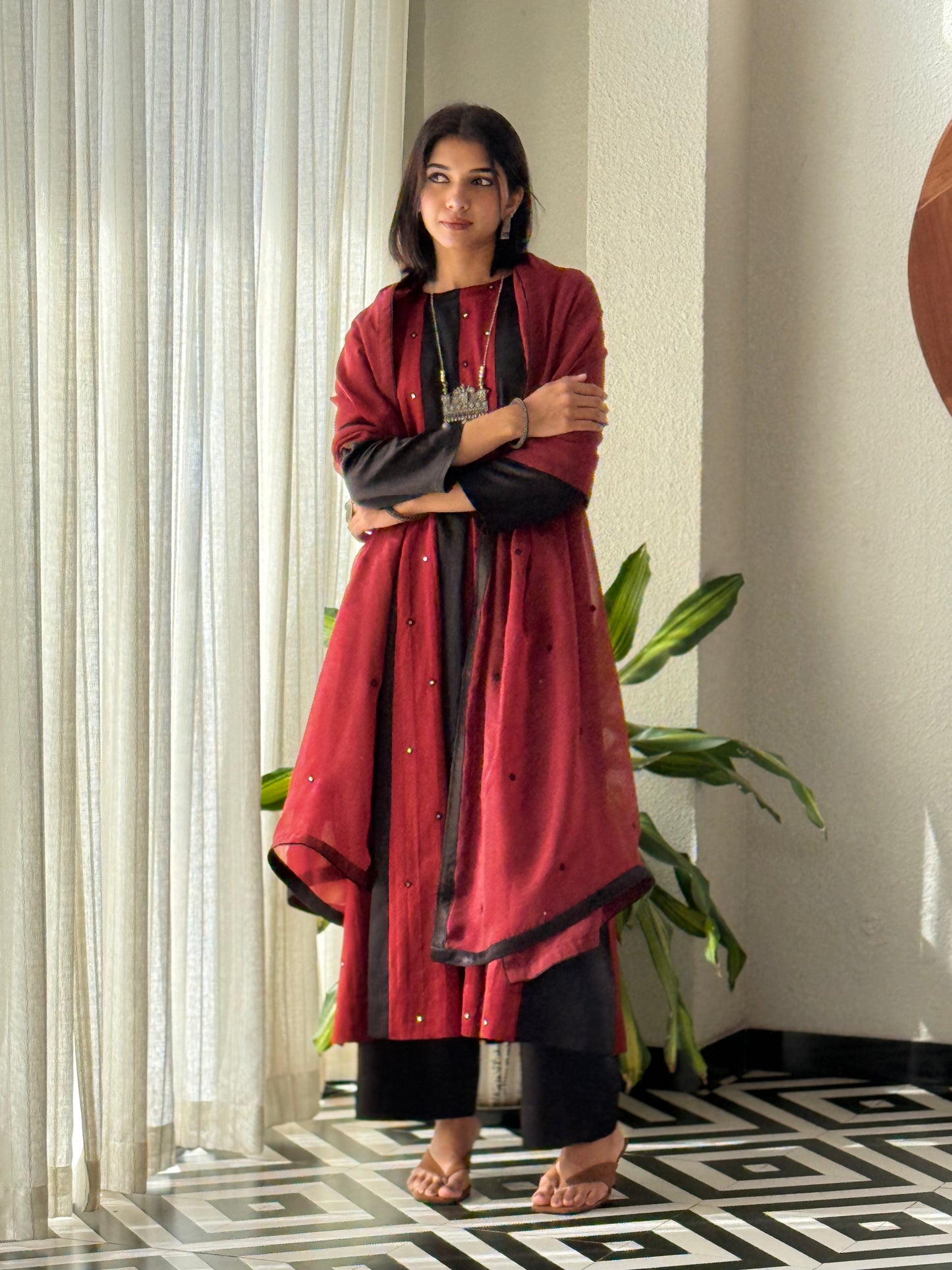 ZU25X430-FESTIVE RED & BLACK