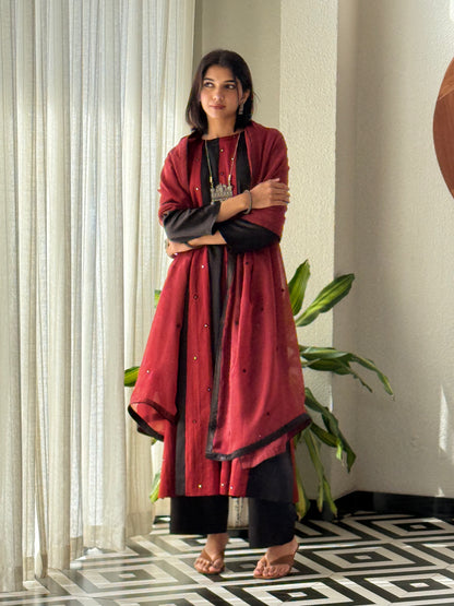 ZU25X430-FESTIVE RED & BLACK