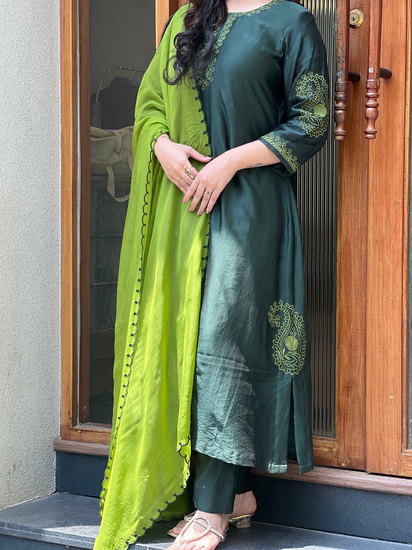SIGNATURE BOTTLE GREEN- RUHAR018