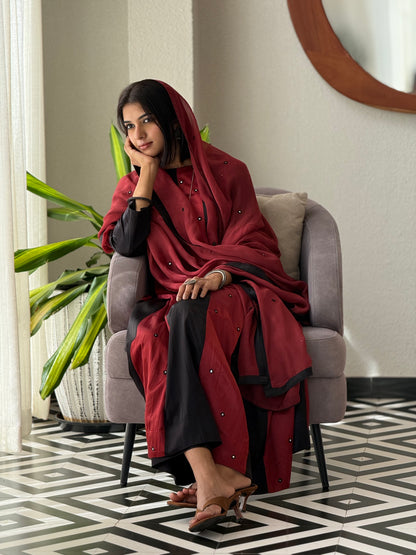 ZU25X430-FESTIVE RED & BLACK