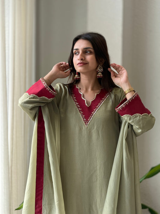 ZU25X443-FESTIVE OLIVE GREEN