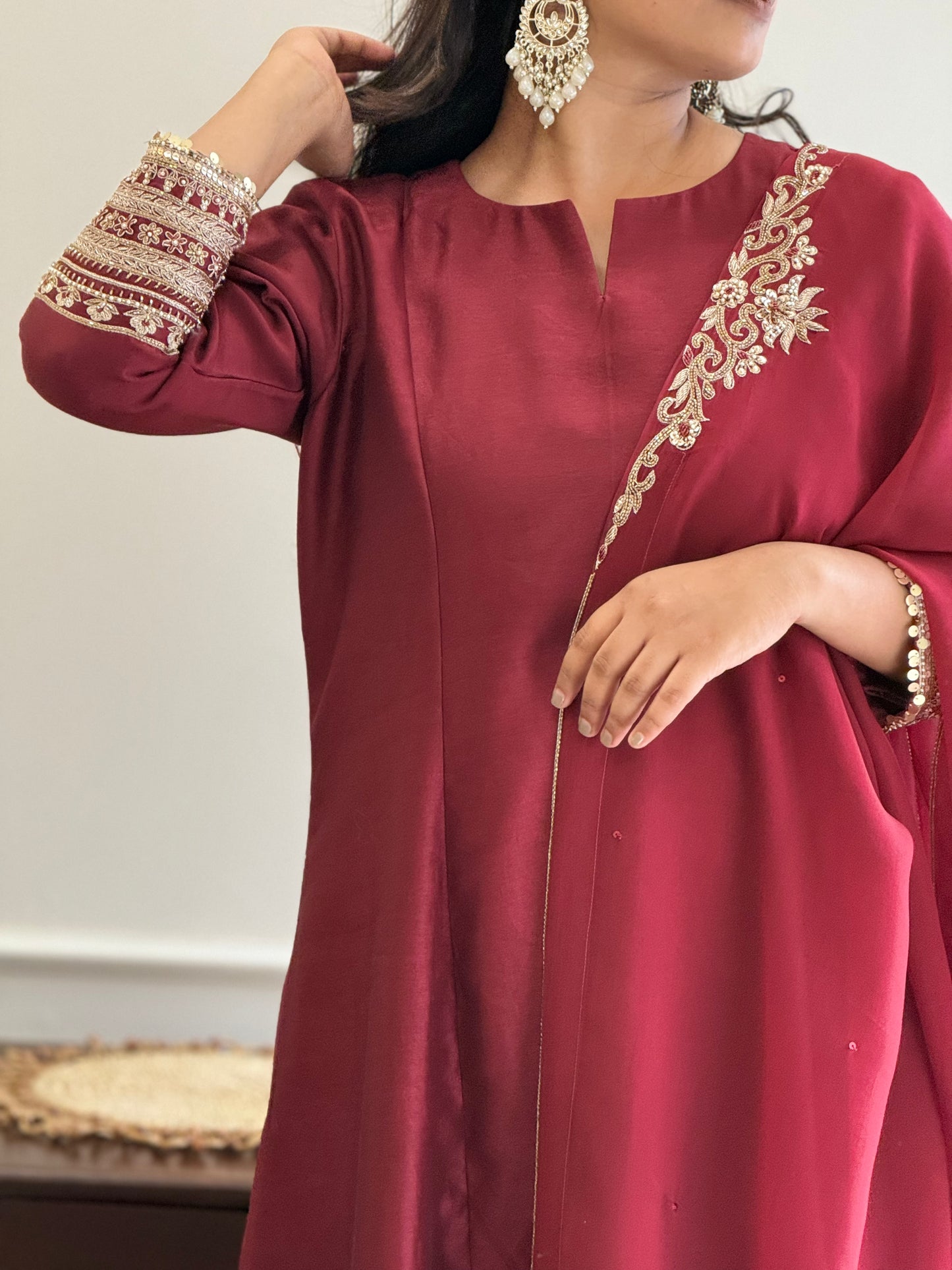 ZU25X311- MEROON SILK HW