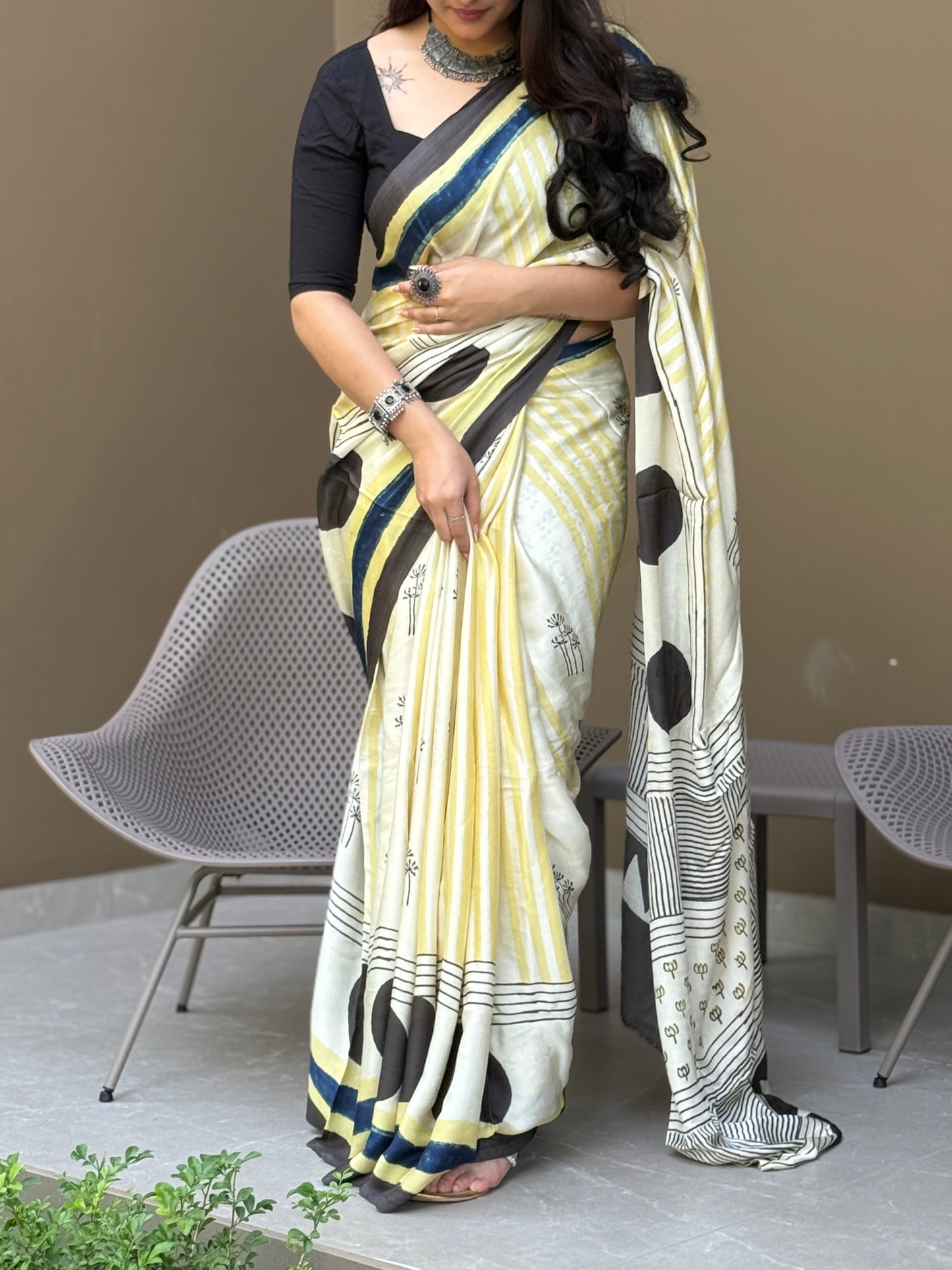 ZR008SAREE-AJRAK MODAL