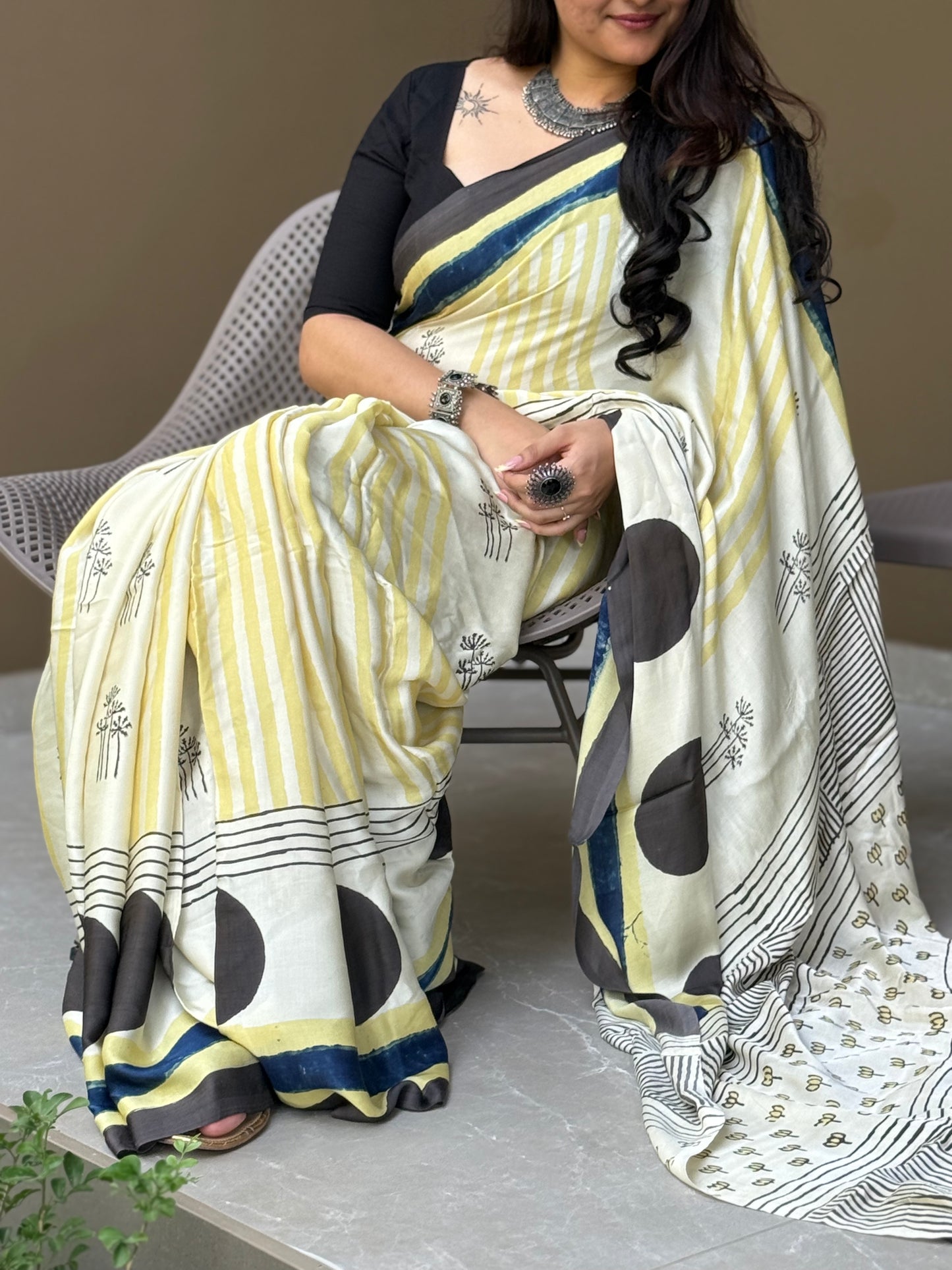 ZR008SAREE-AJRAK MODAL