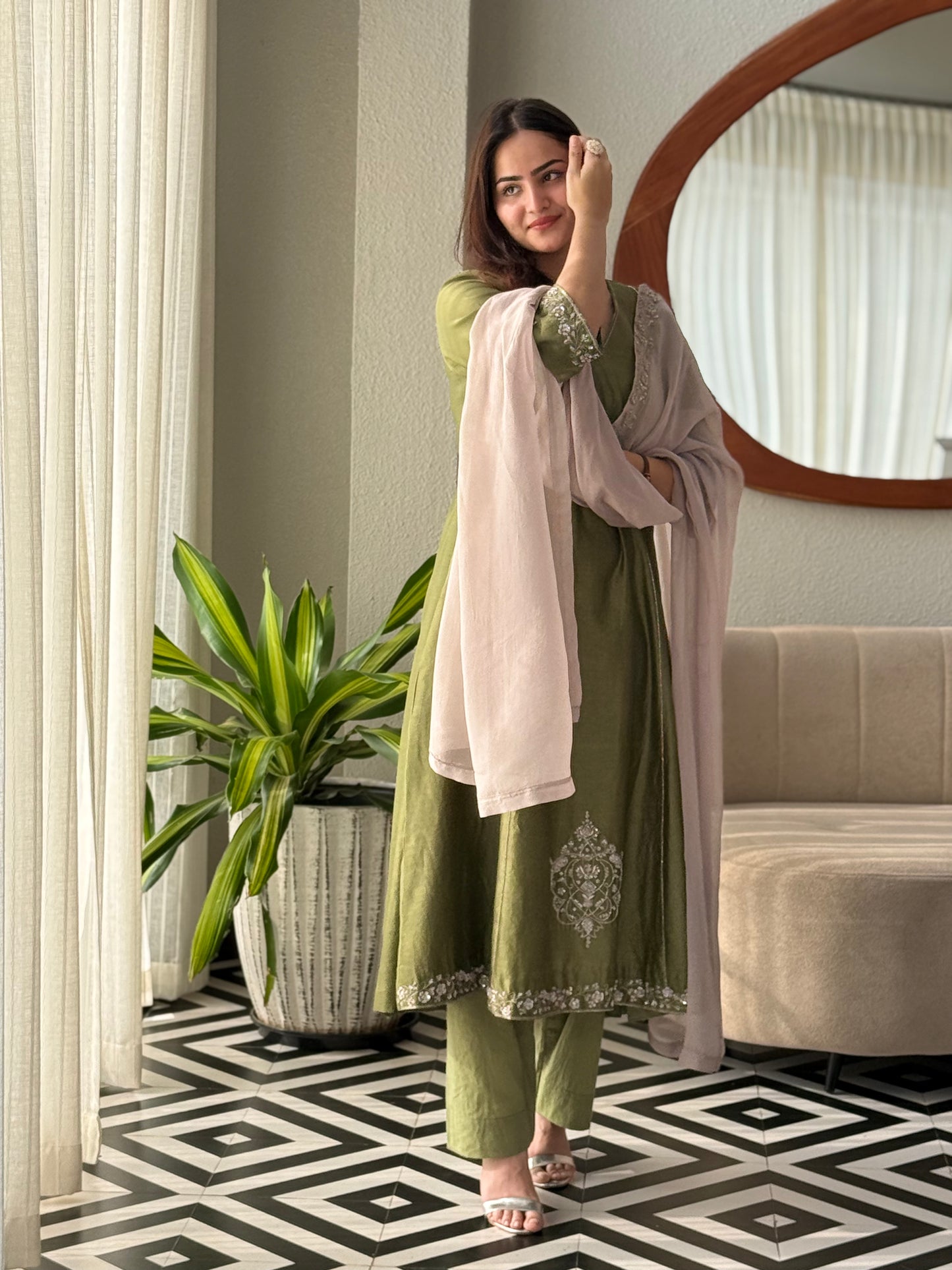 ZU25X310- OLIVE SILK HW