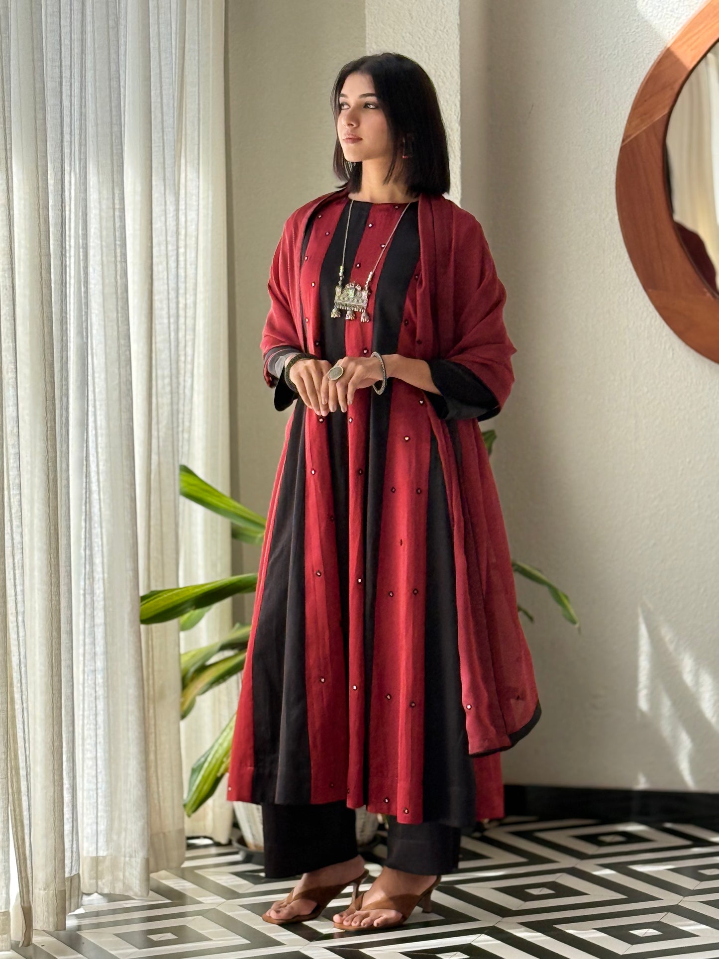 ZU25X430-FESTIVE RED & BLACK