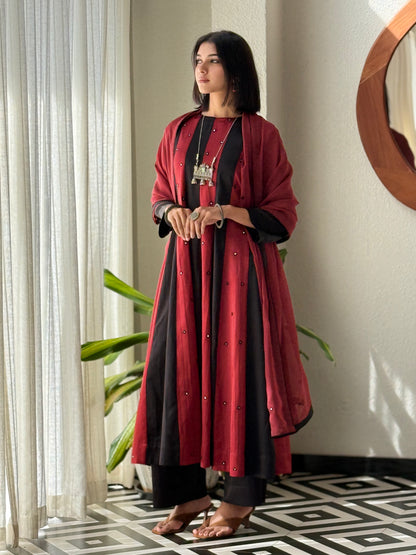 ZU25X430-FESTIVE RED & BLACK