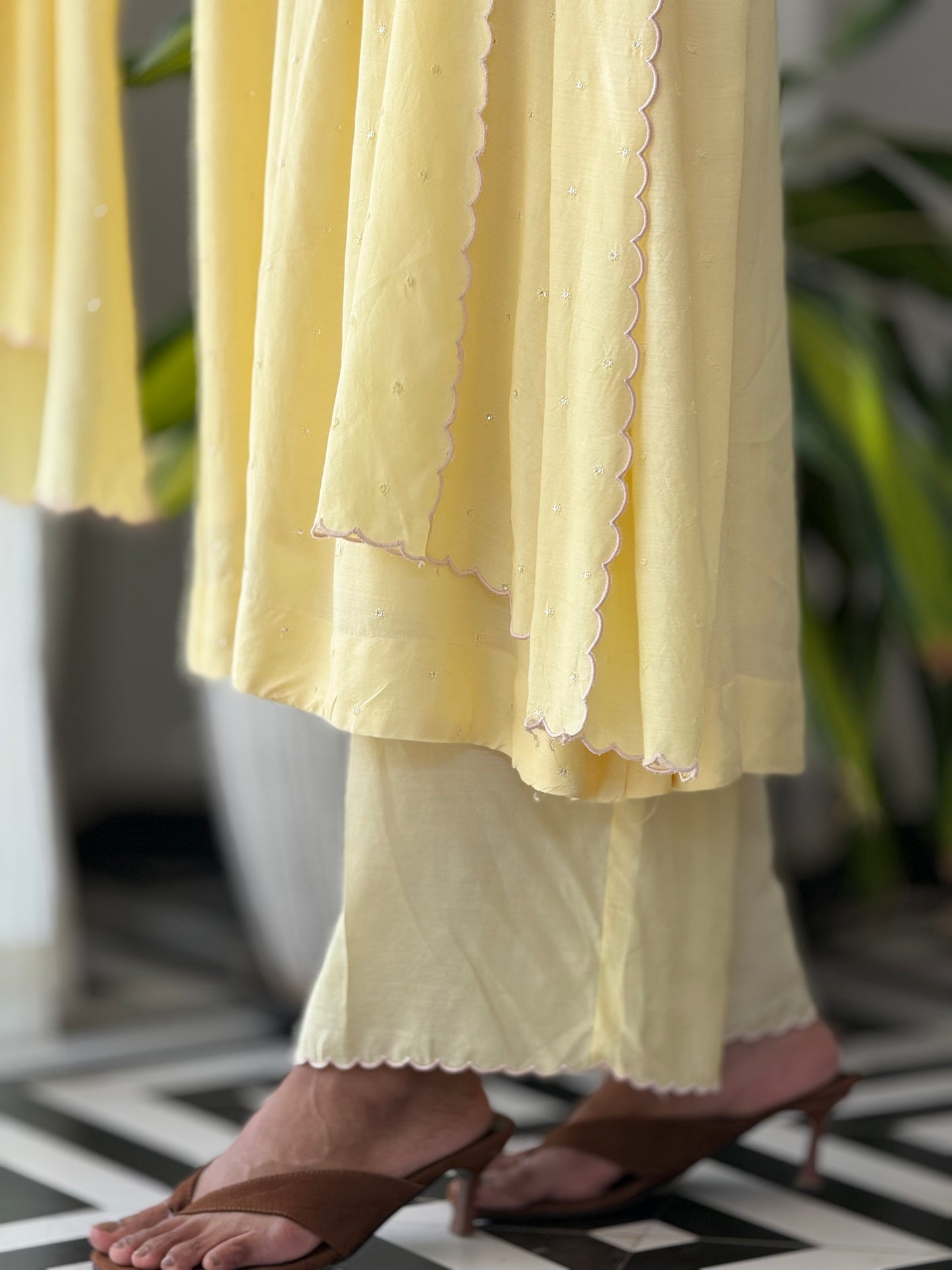 ZU25X428-FESTIVE YELLOW