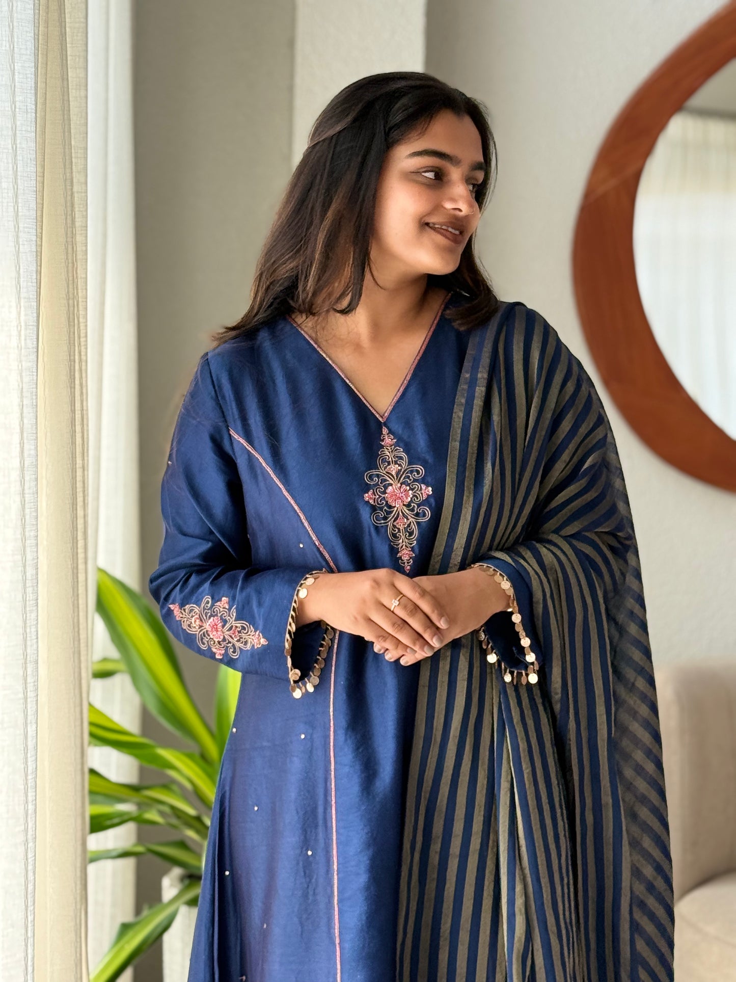 ZU25X313- NAVY SILK HW