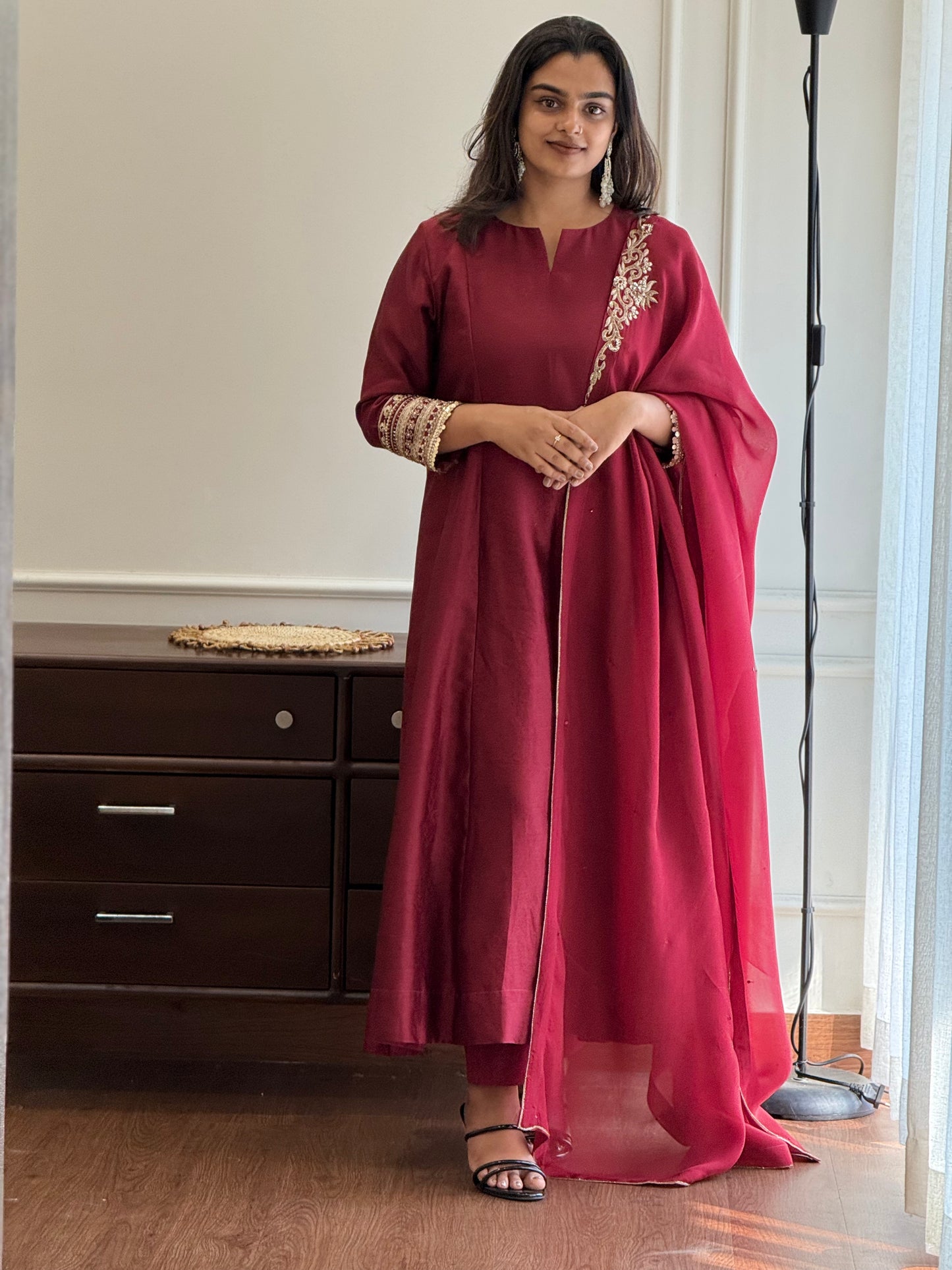 ZU25X311- MEROON SILK HW